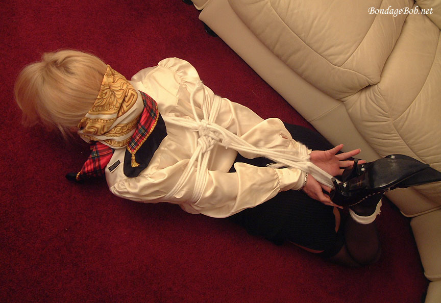 Tied Sexy Beauties 404-2