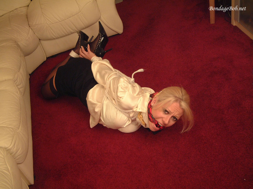 Tied Sexy Beauties 404-2