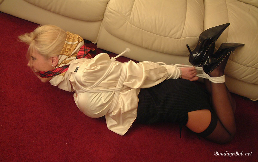 Tied Sexy Beauties 404-3