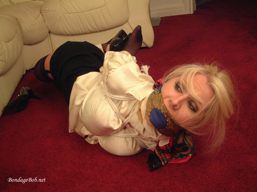 Tied Sexy Beauties 404-3