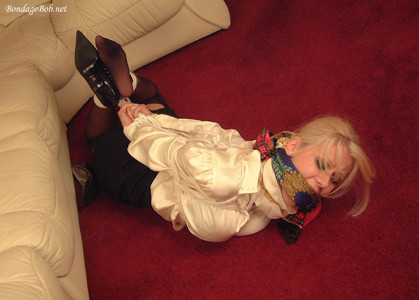 Tied Sexy Beauties 404-3