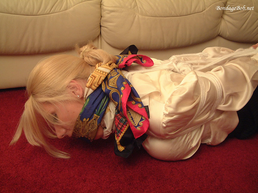 Tied Sexy Beauties 404-3