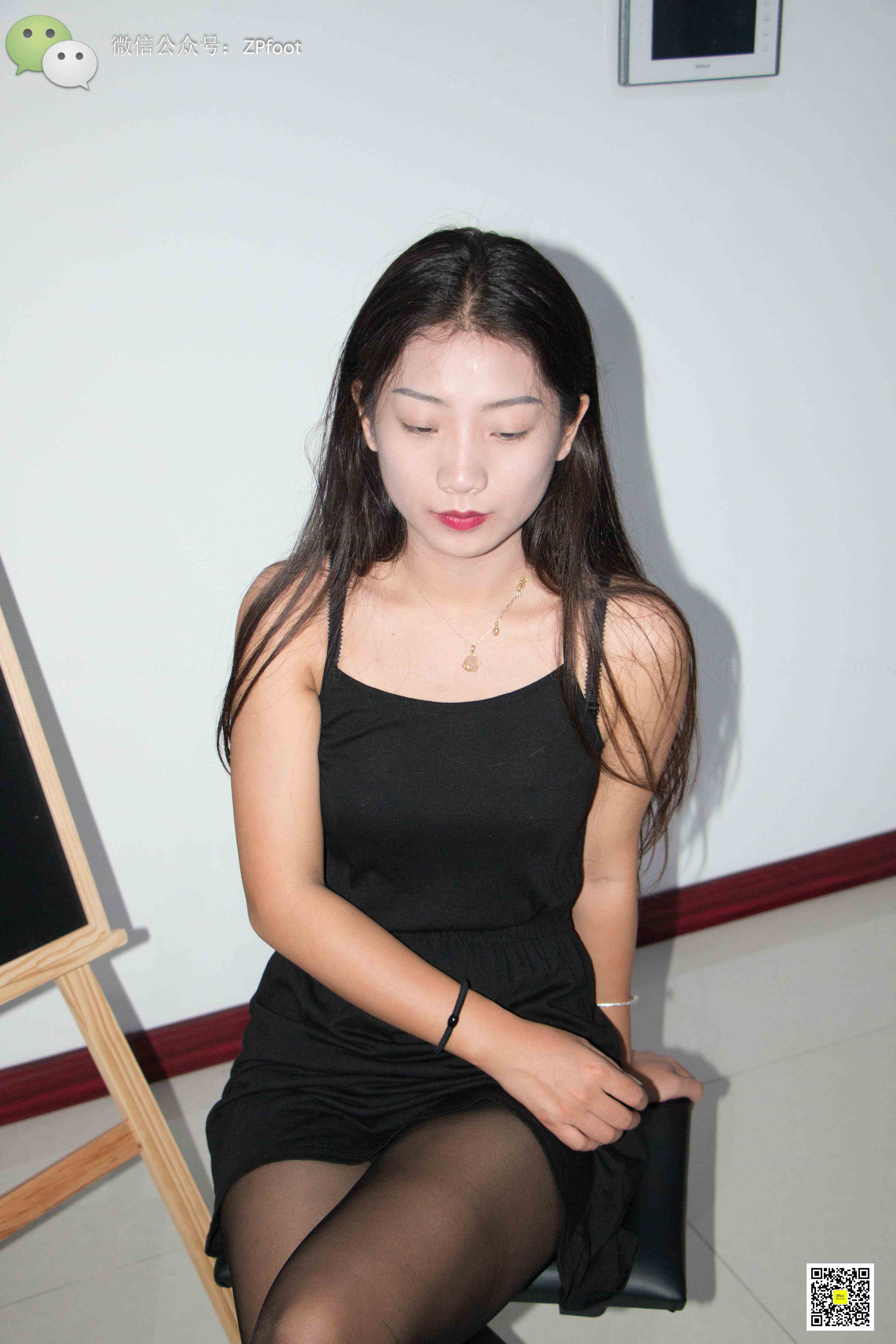 China Beauty Legs and feet 1132