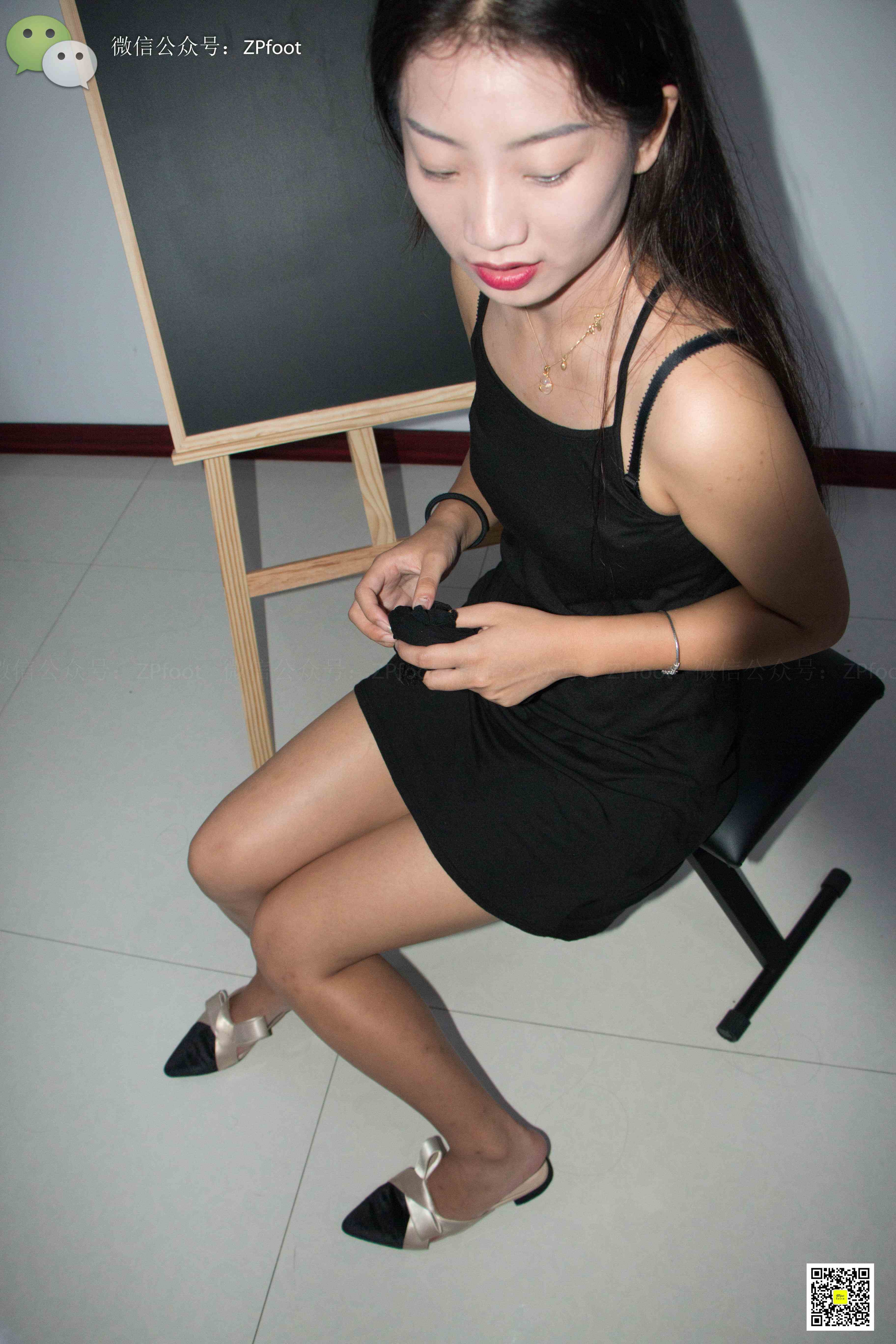 China Beauty Legs and feet 1132