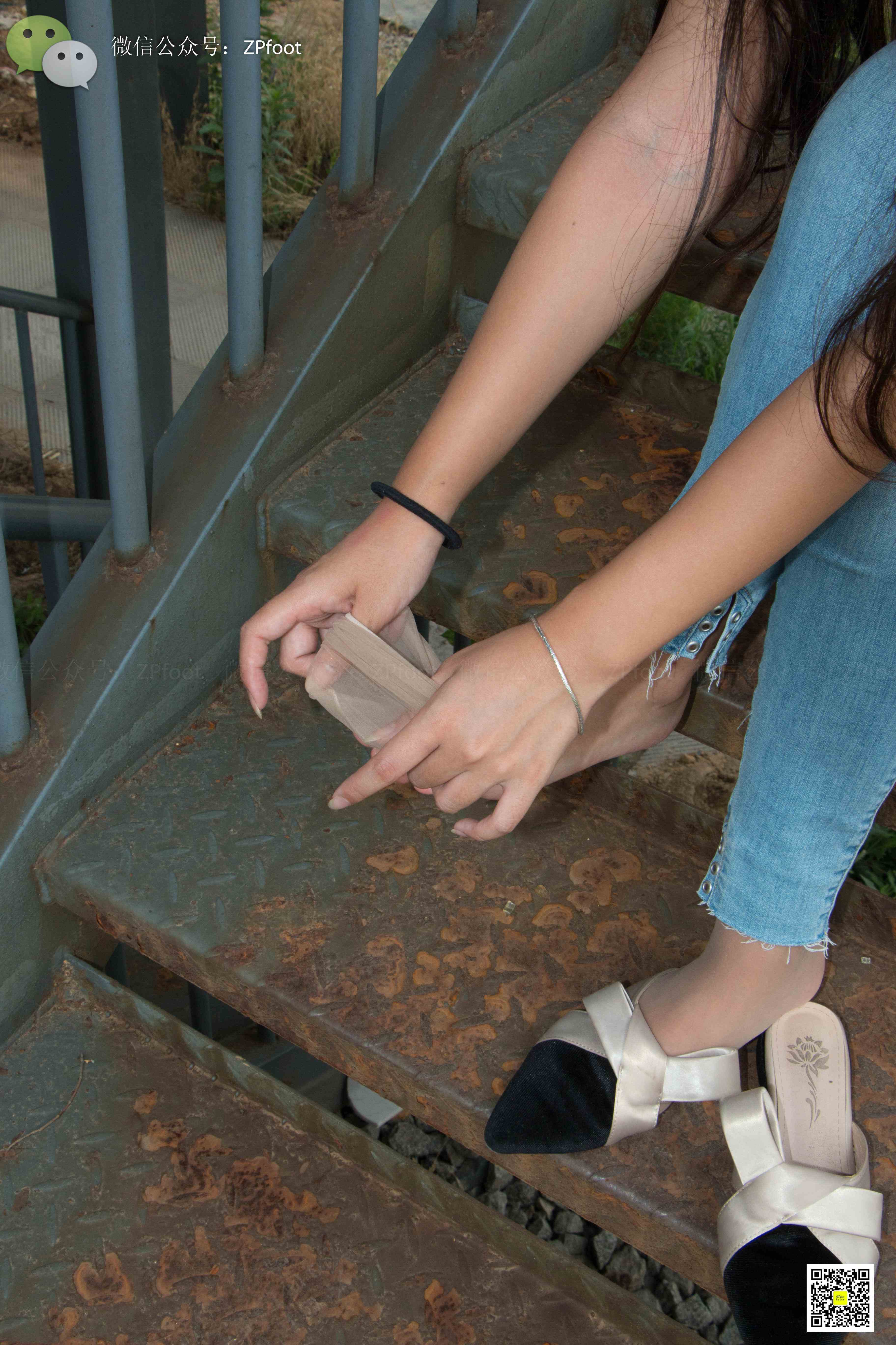 China Beauty Legs and feet 1133