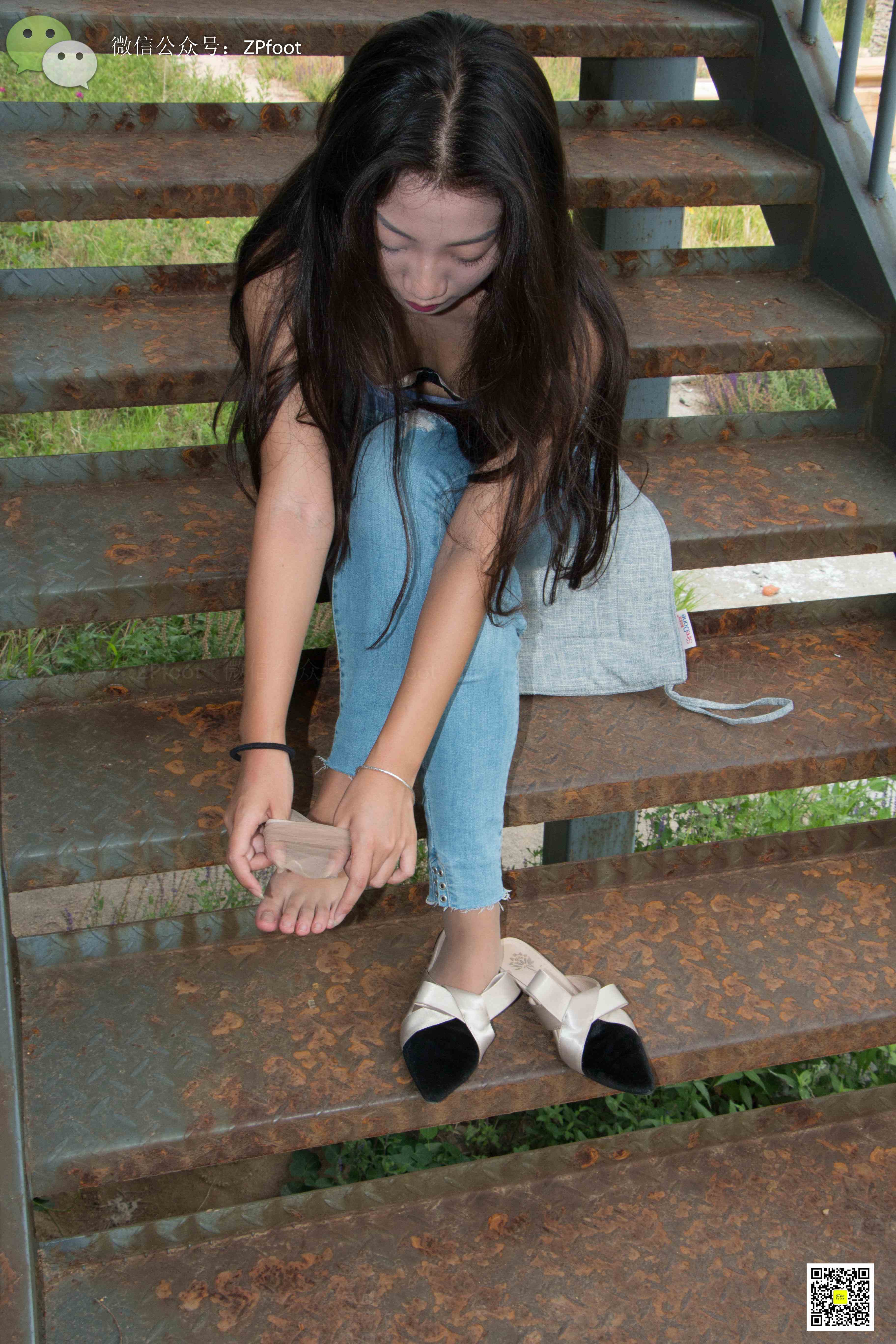 China Beauty Legs and feet 1133