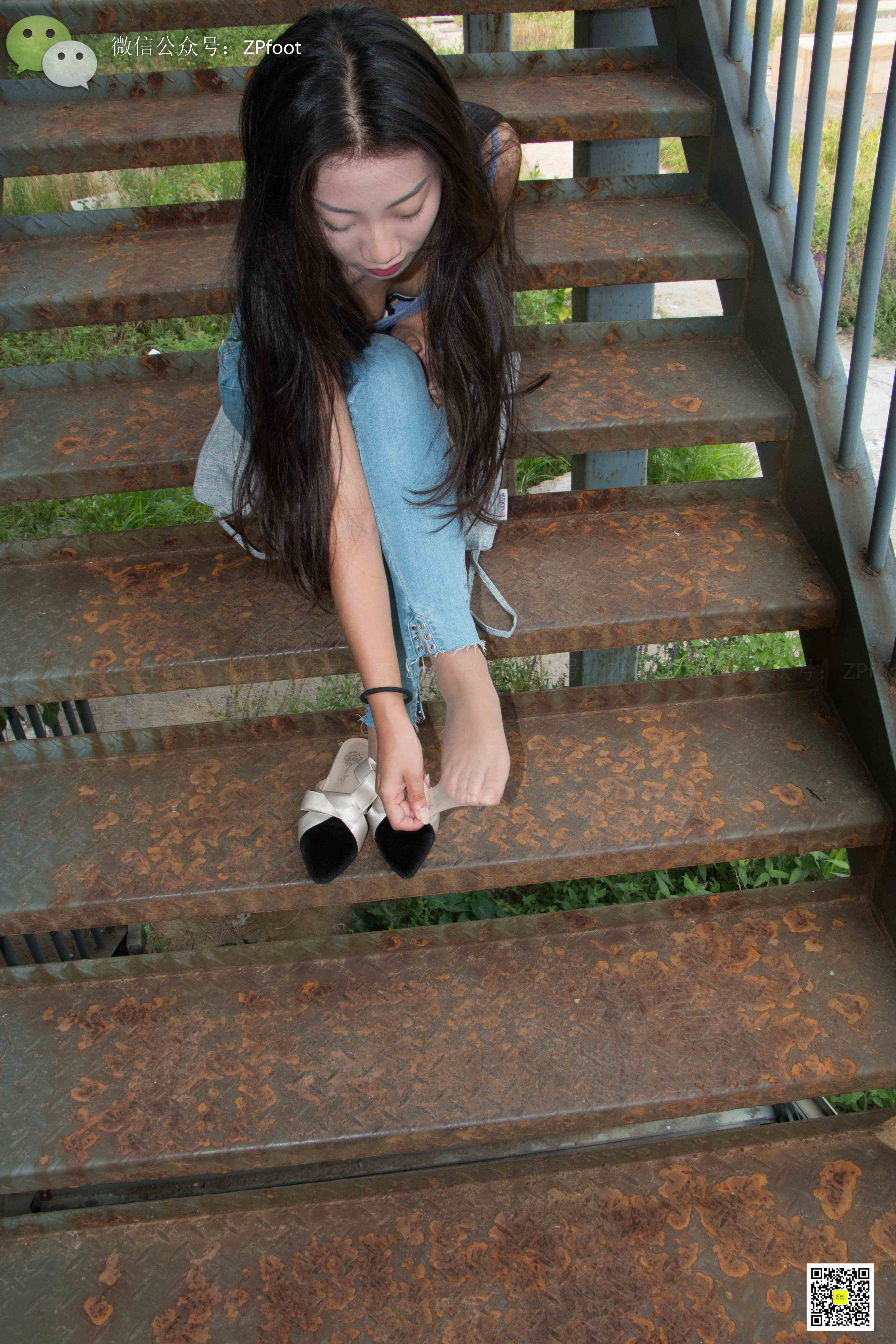 China Beauty Legs and feet 1133