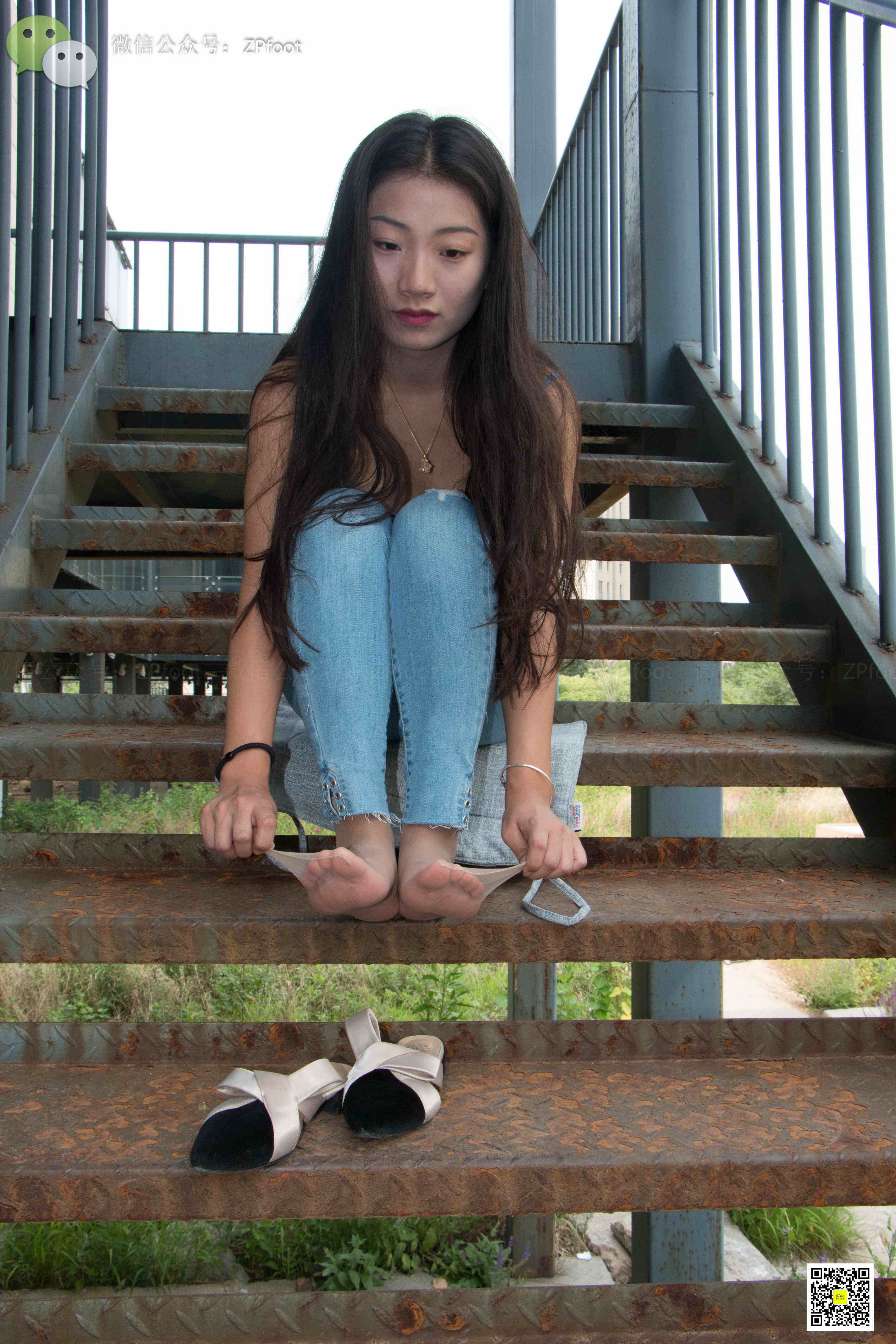 China Beauty Legs and feet 1133