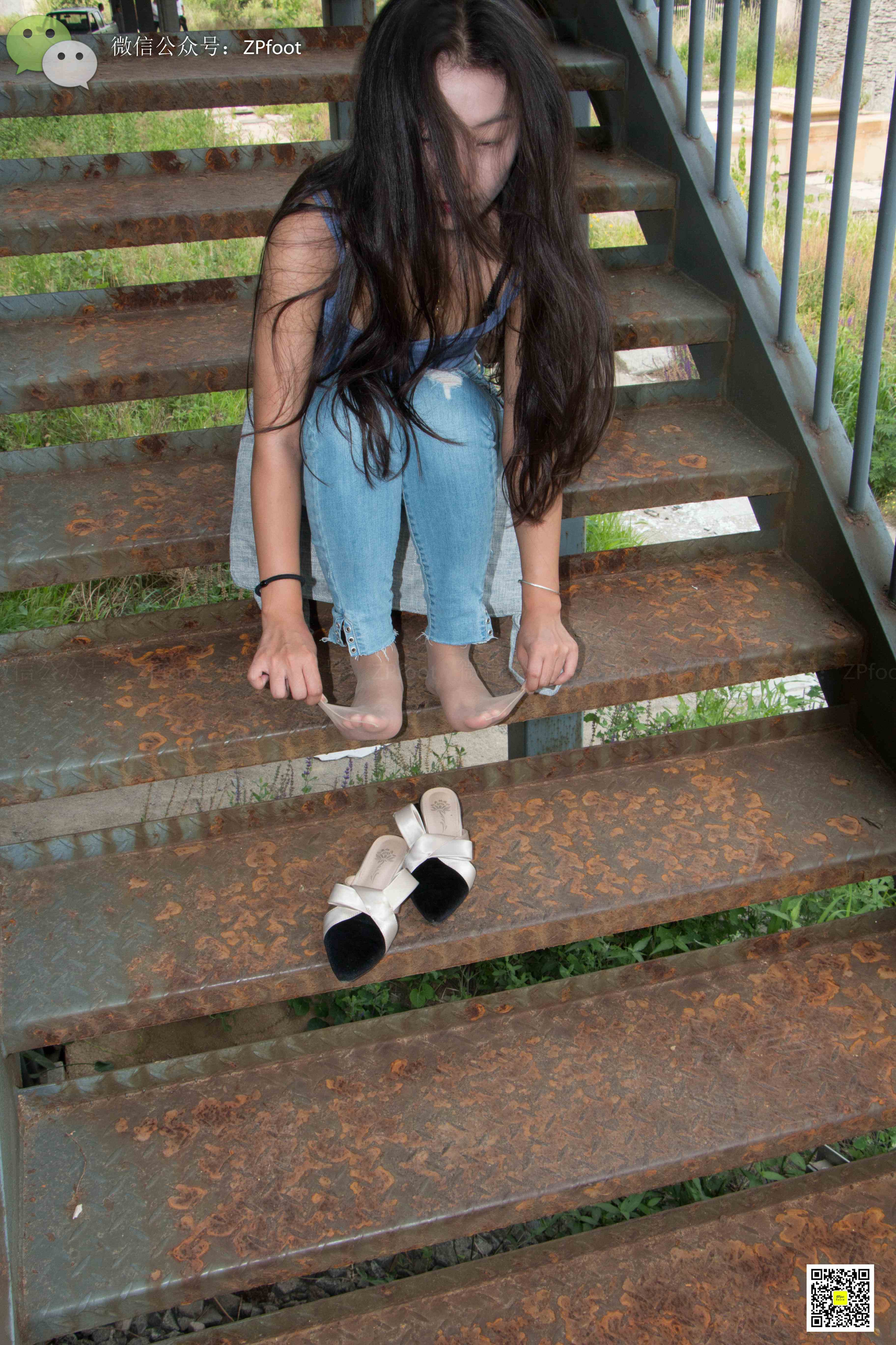 China Beauty Legs and feet 1133