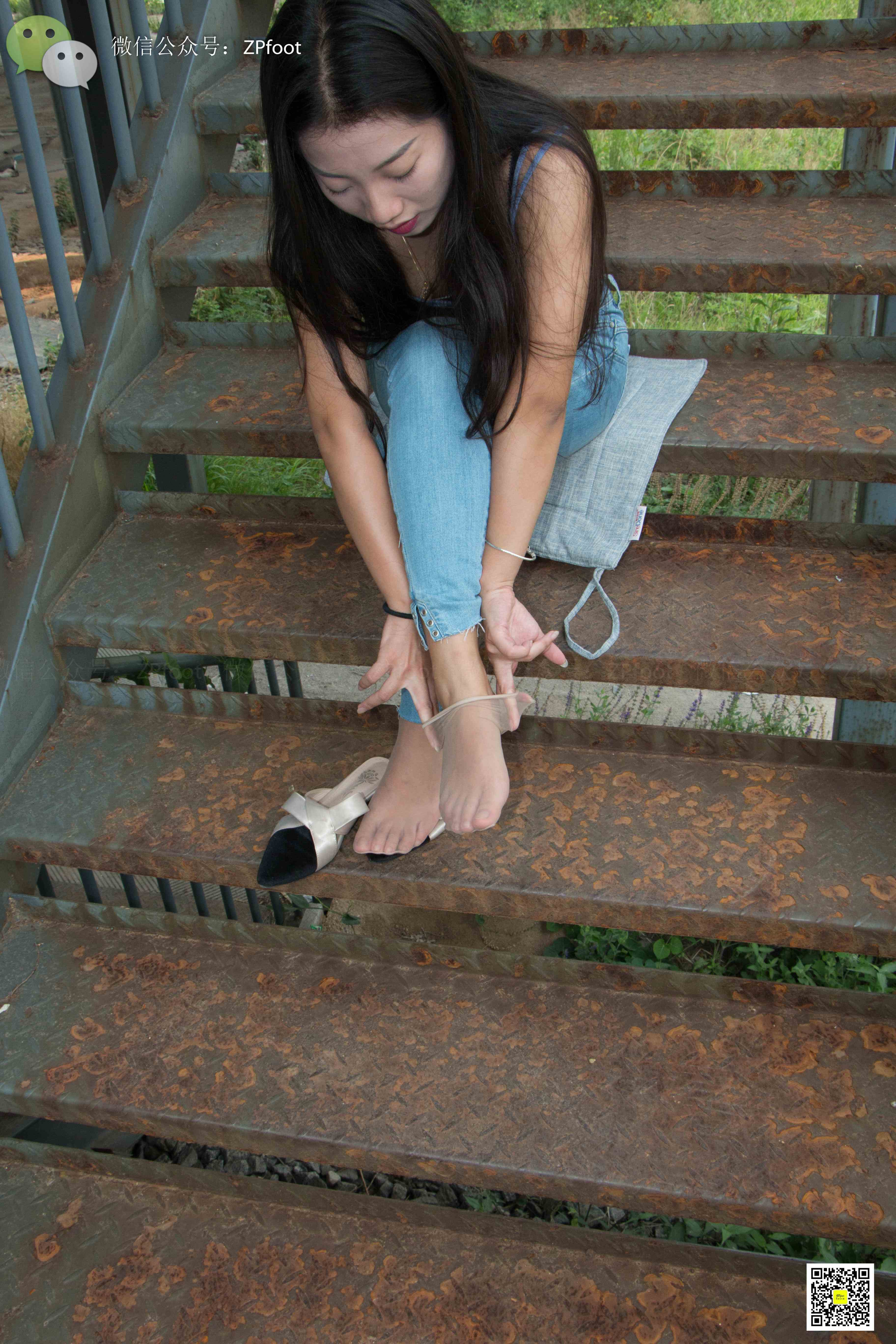 China Beauty Legs and feet 1133