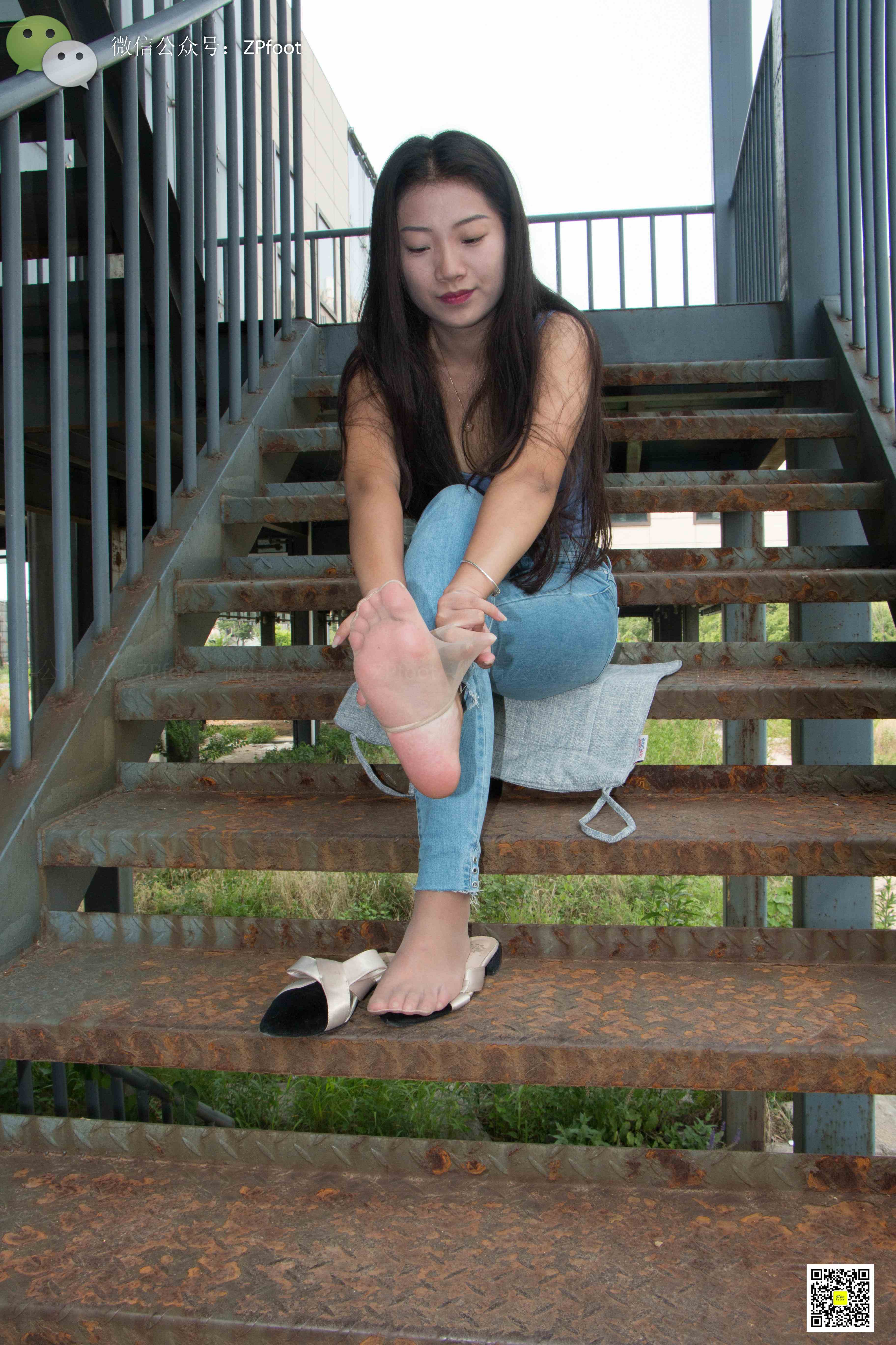 China Beauty Legs and feet 1133