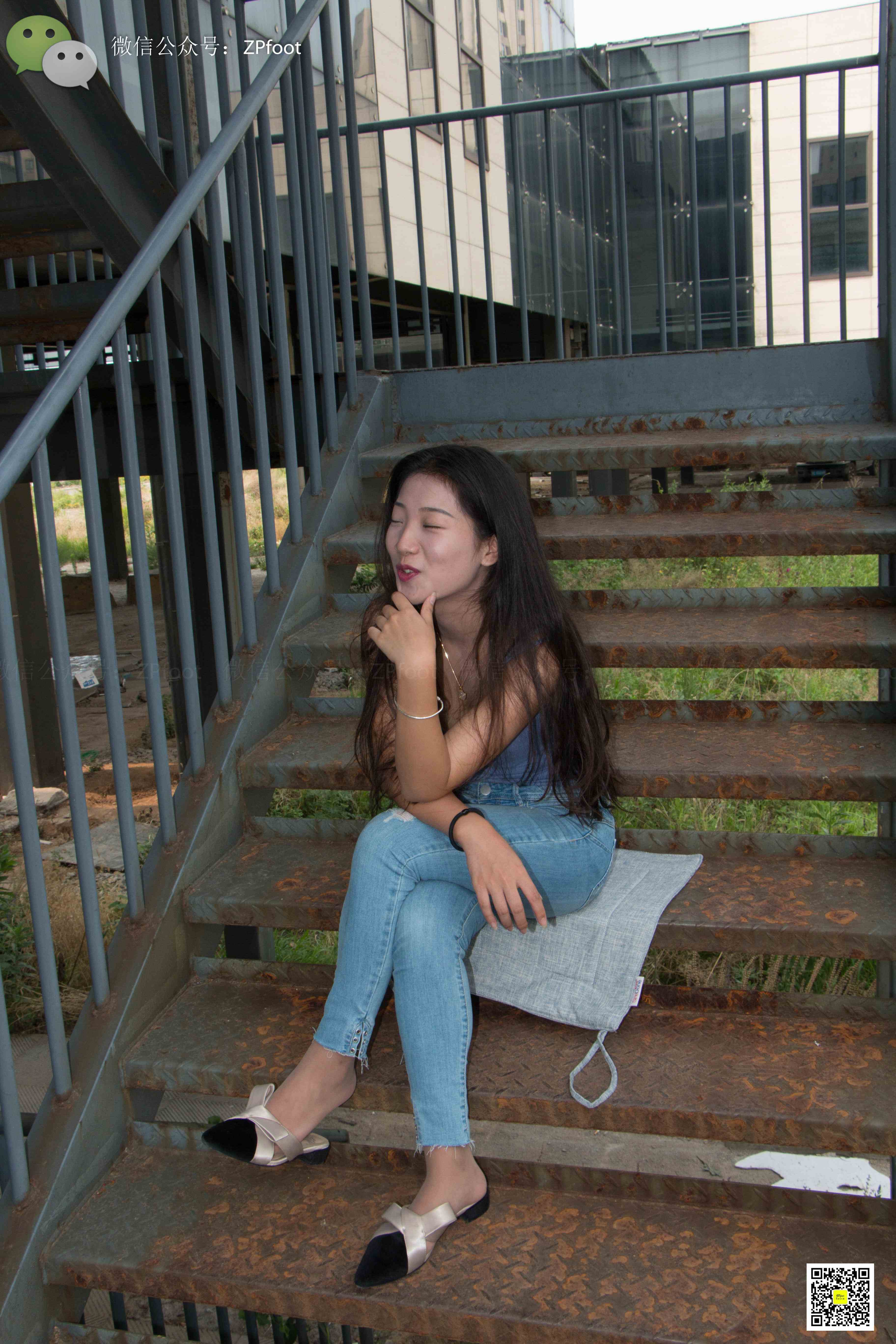 China Beauty Legs and feet 1133