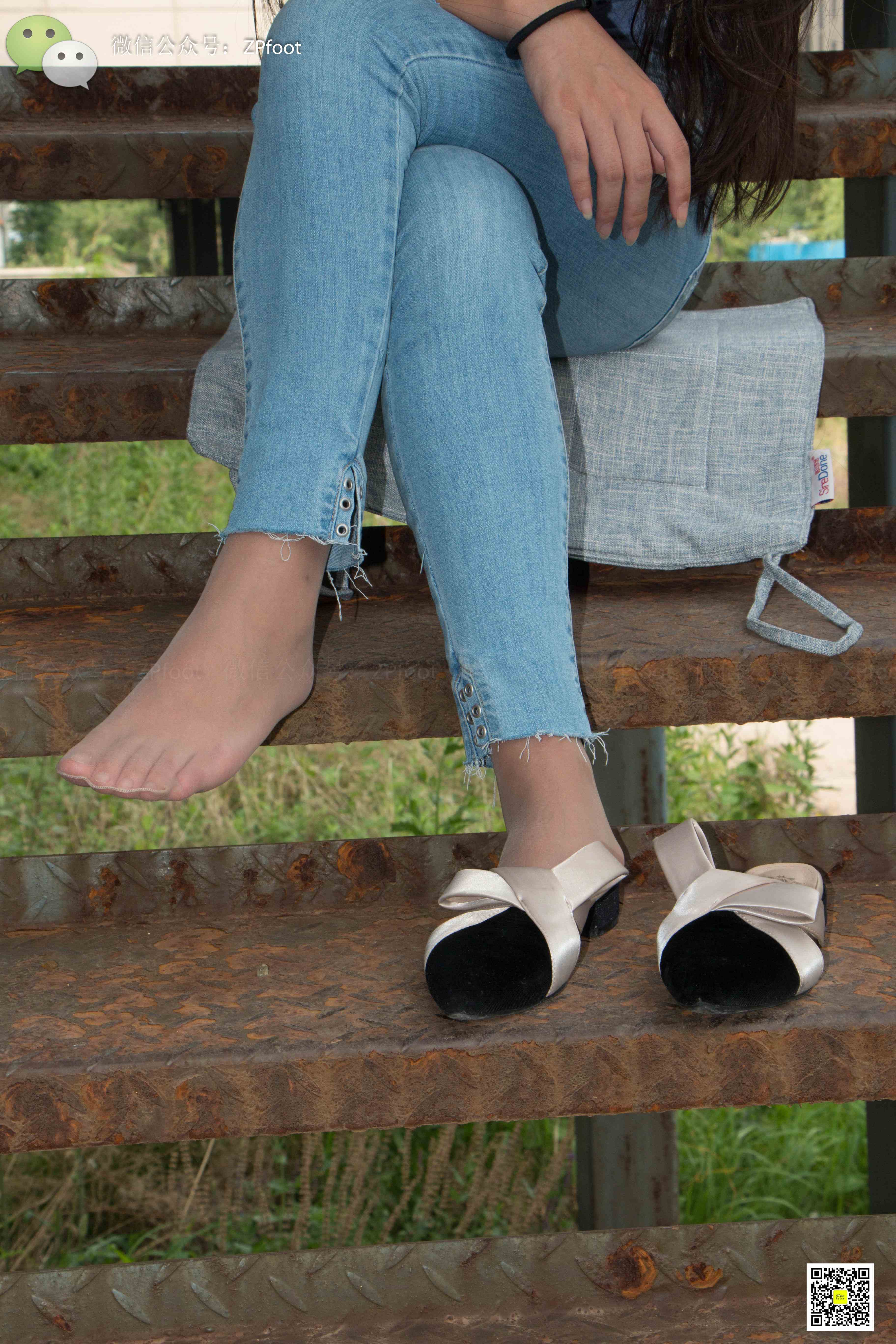 China Beauty Legs and feet 1133