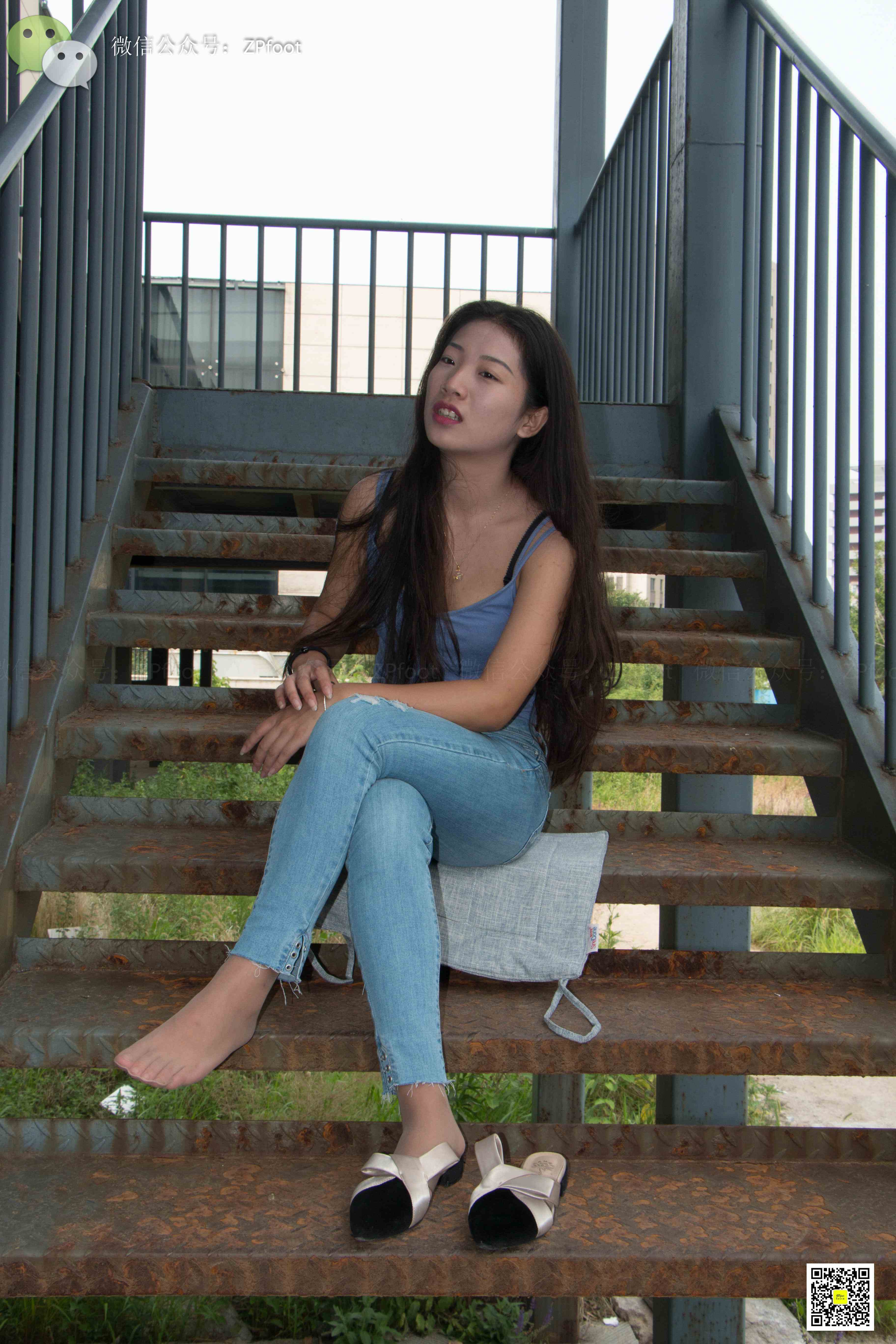 China Beauty Legs and feet 1133