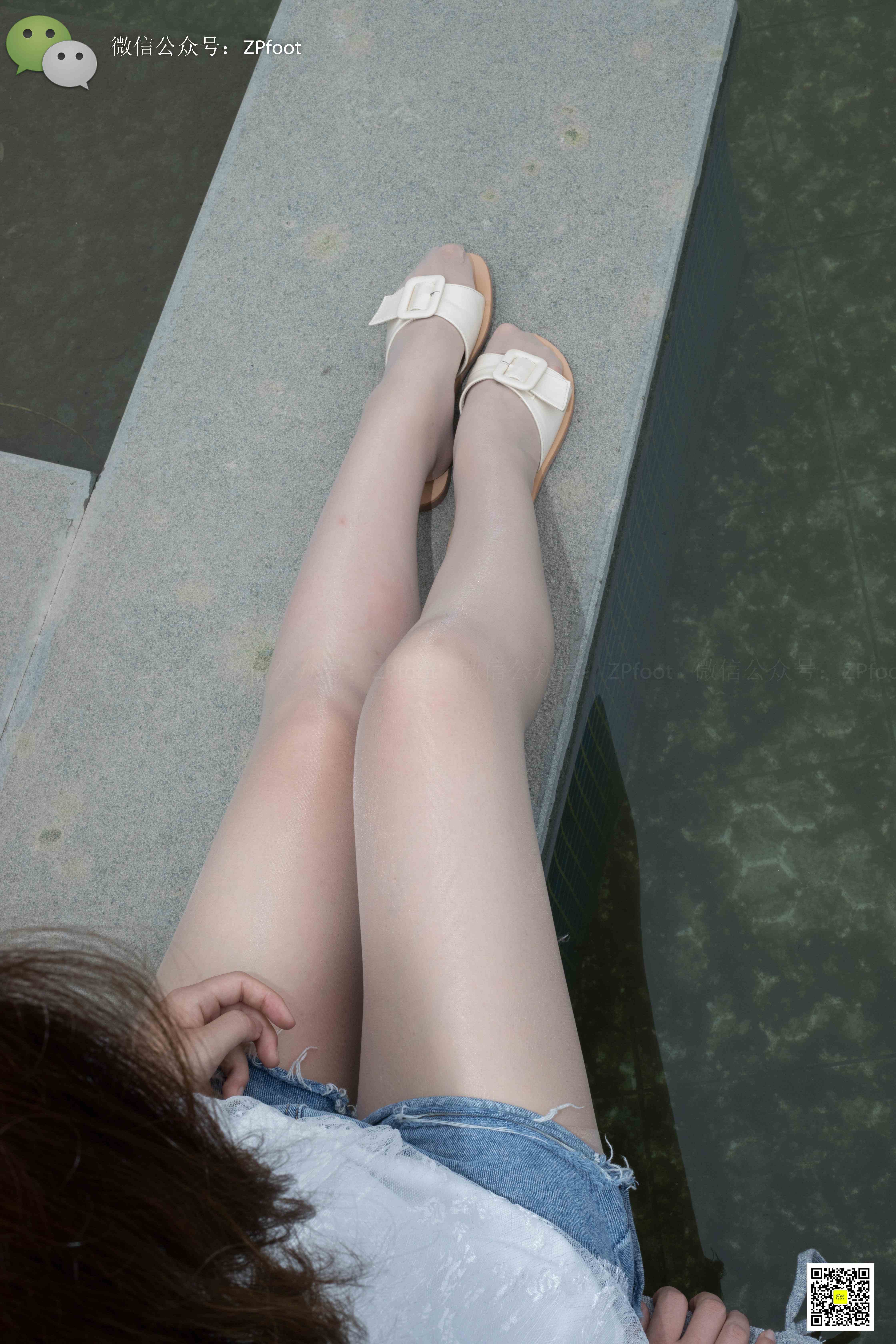 China Beauty Legs and feet 1135