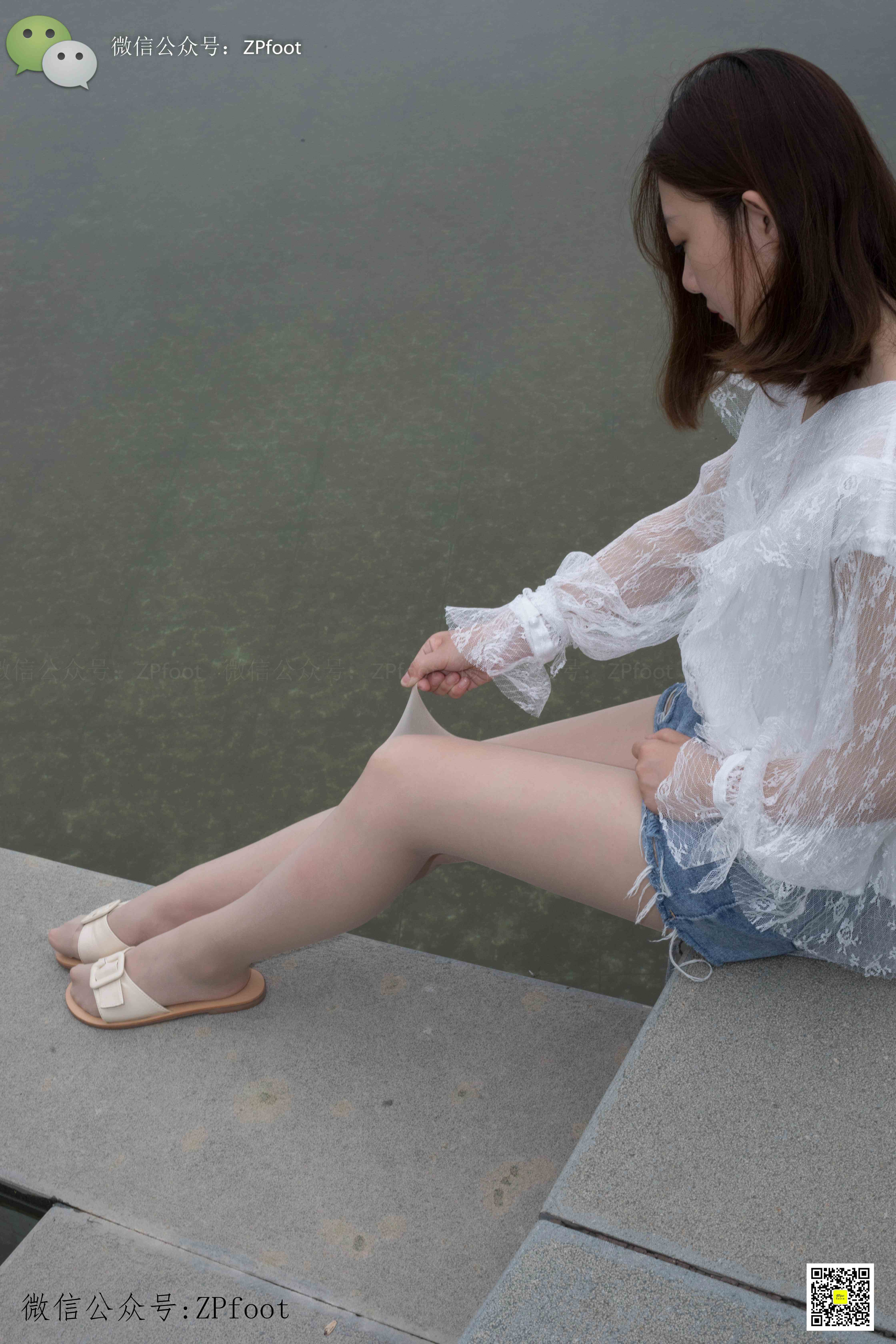 China Beauty Legs and feet 1135