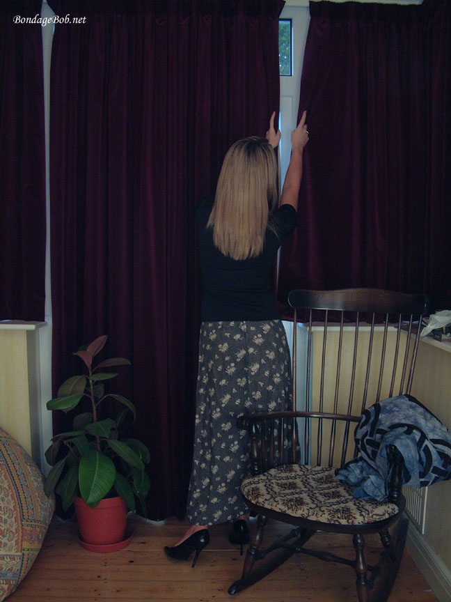 Tied Sexy Beauties 408-1