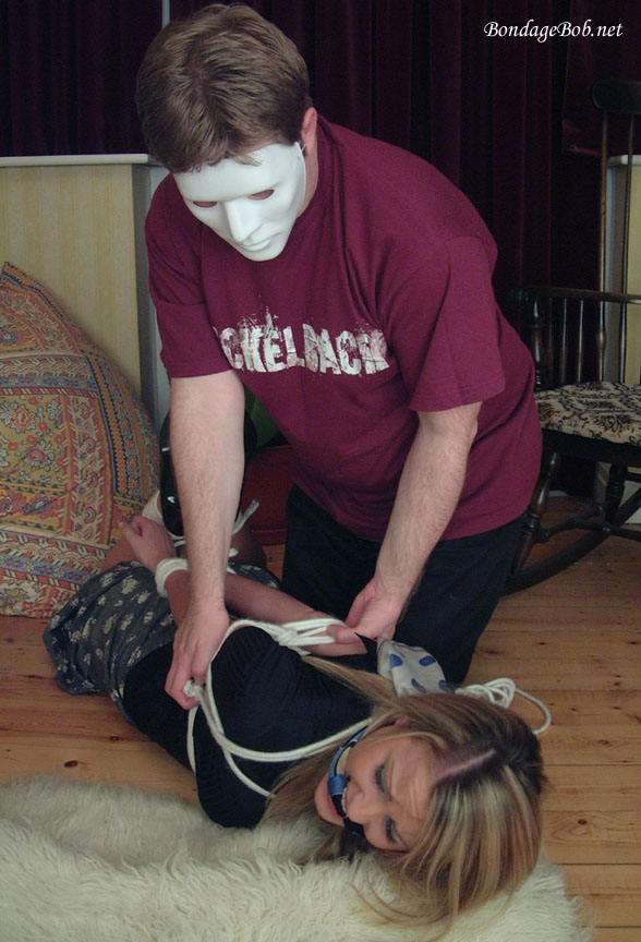 Tied Sexy Beauties 408-3