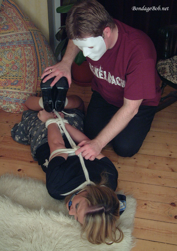 Tied Sexy Beauties 408-3