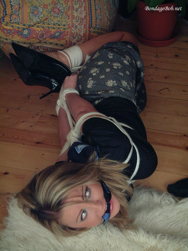 Tied Sexy Beauties 408-3