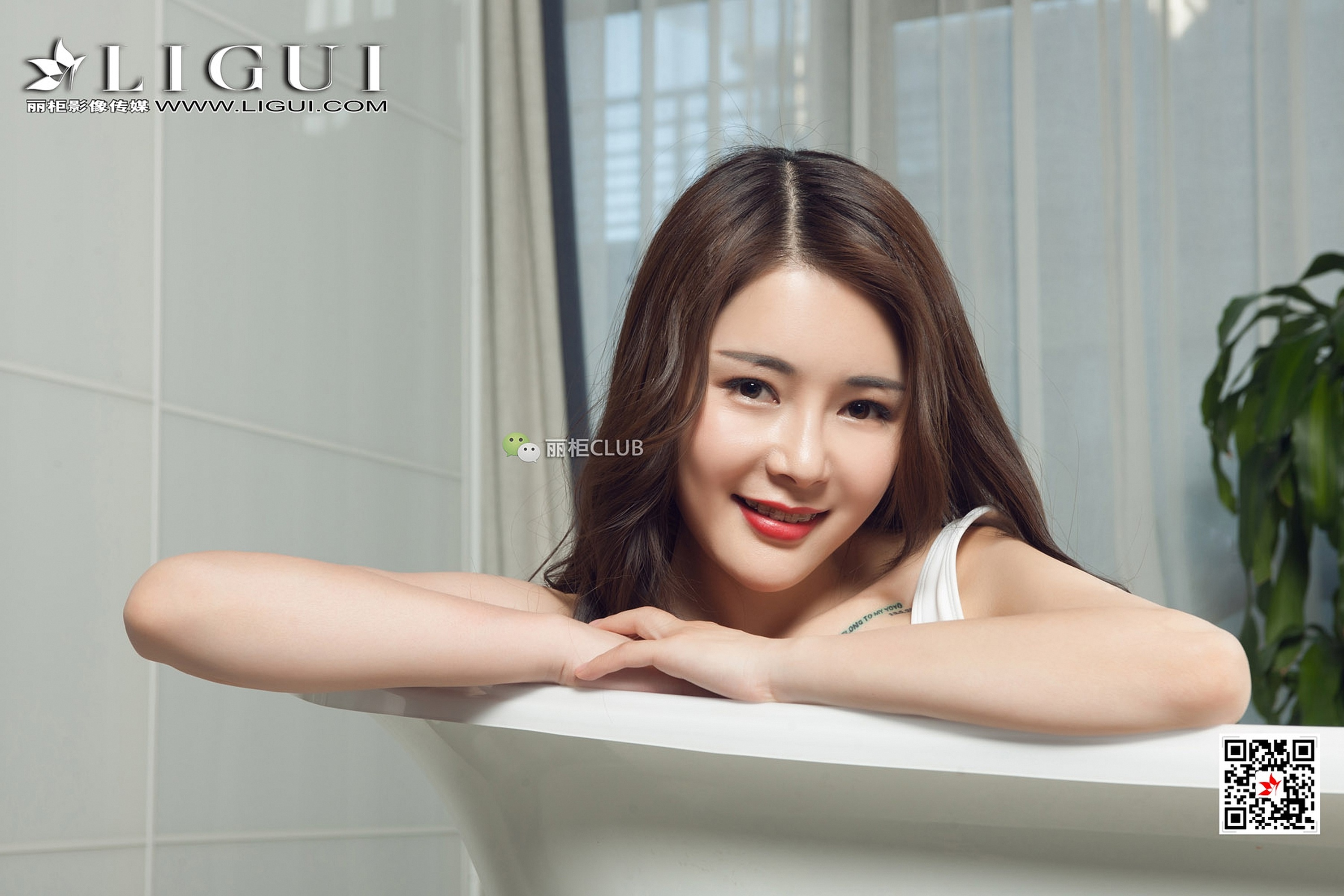 pretty lady dirty feet 73