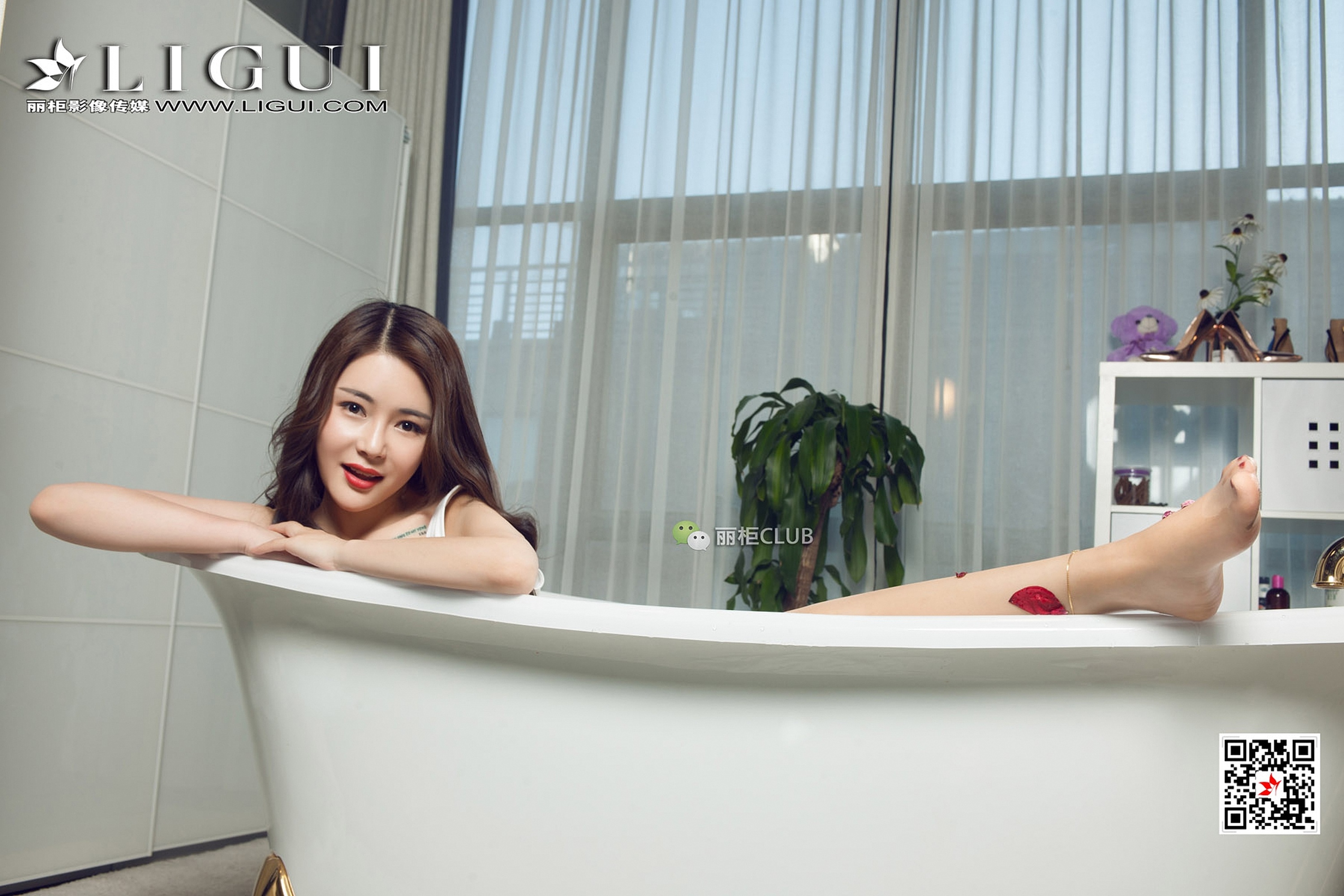 pretty lady dirty feet 73