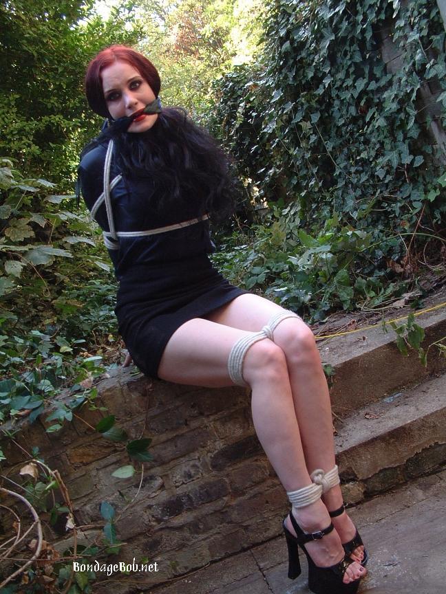 Tied Sexy Beauties 416