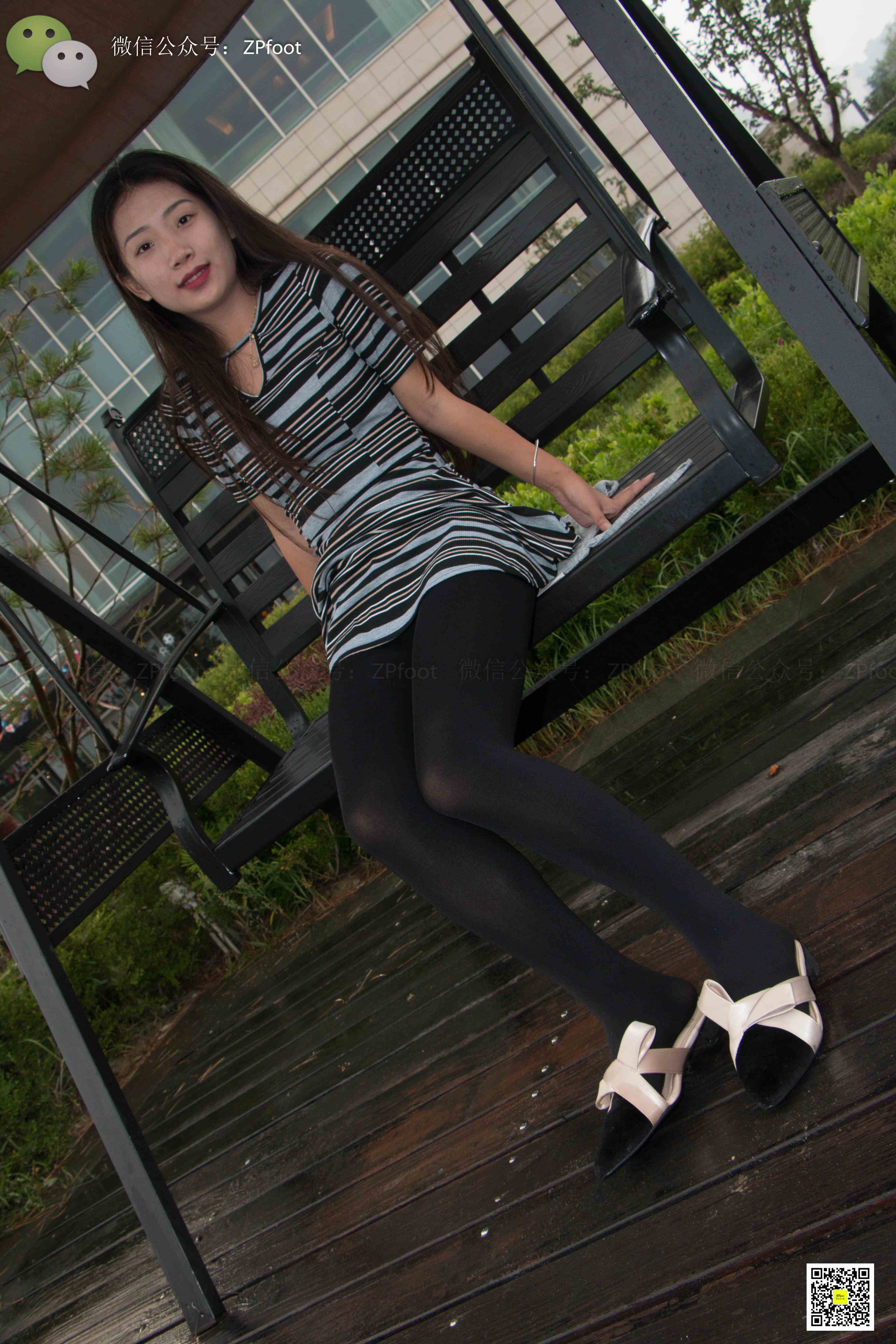 China Beauty Legs and feet 1136