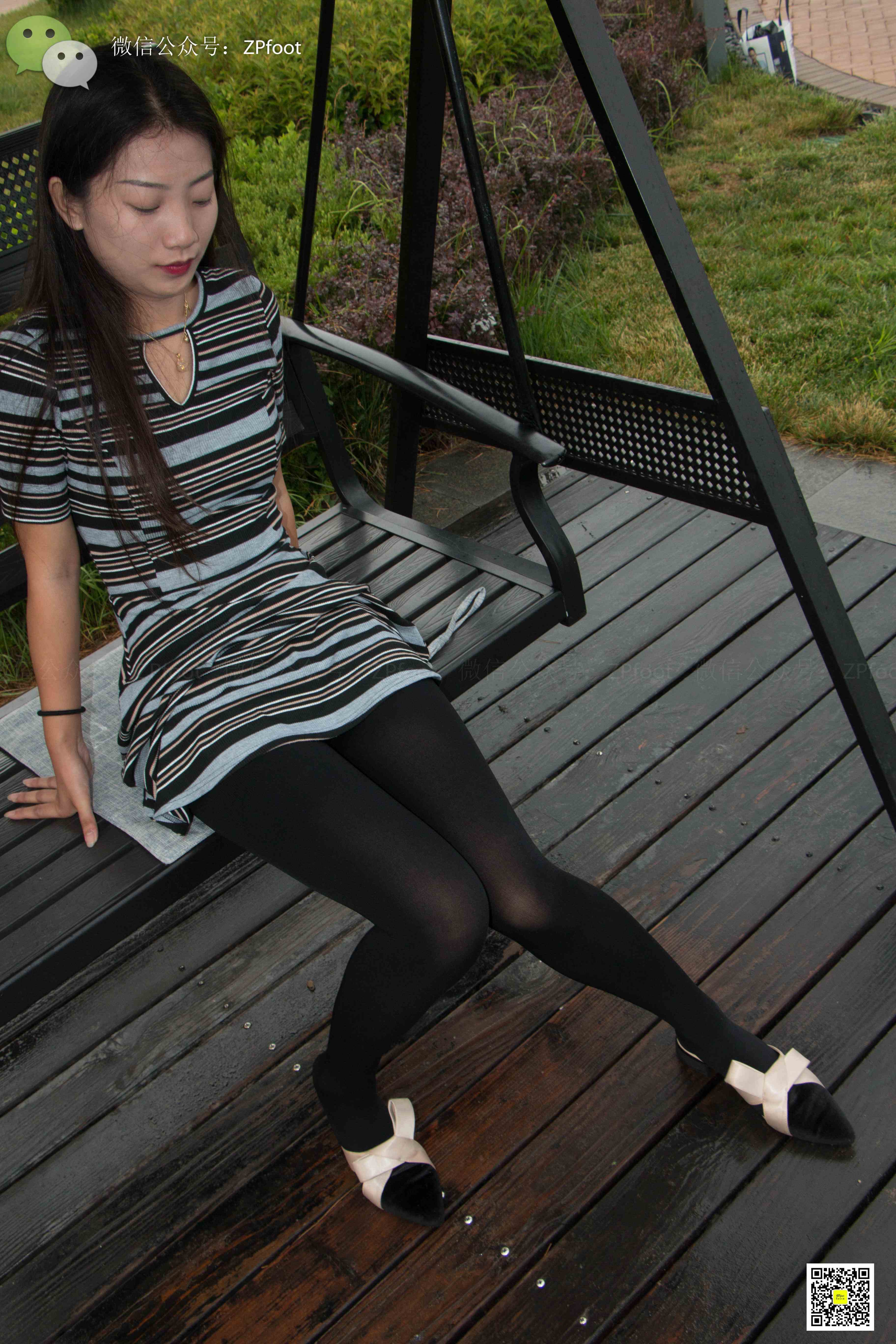 China Beauty Legs and feet 1136