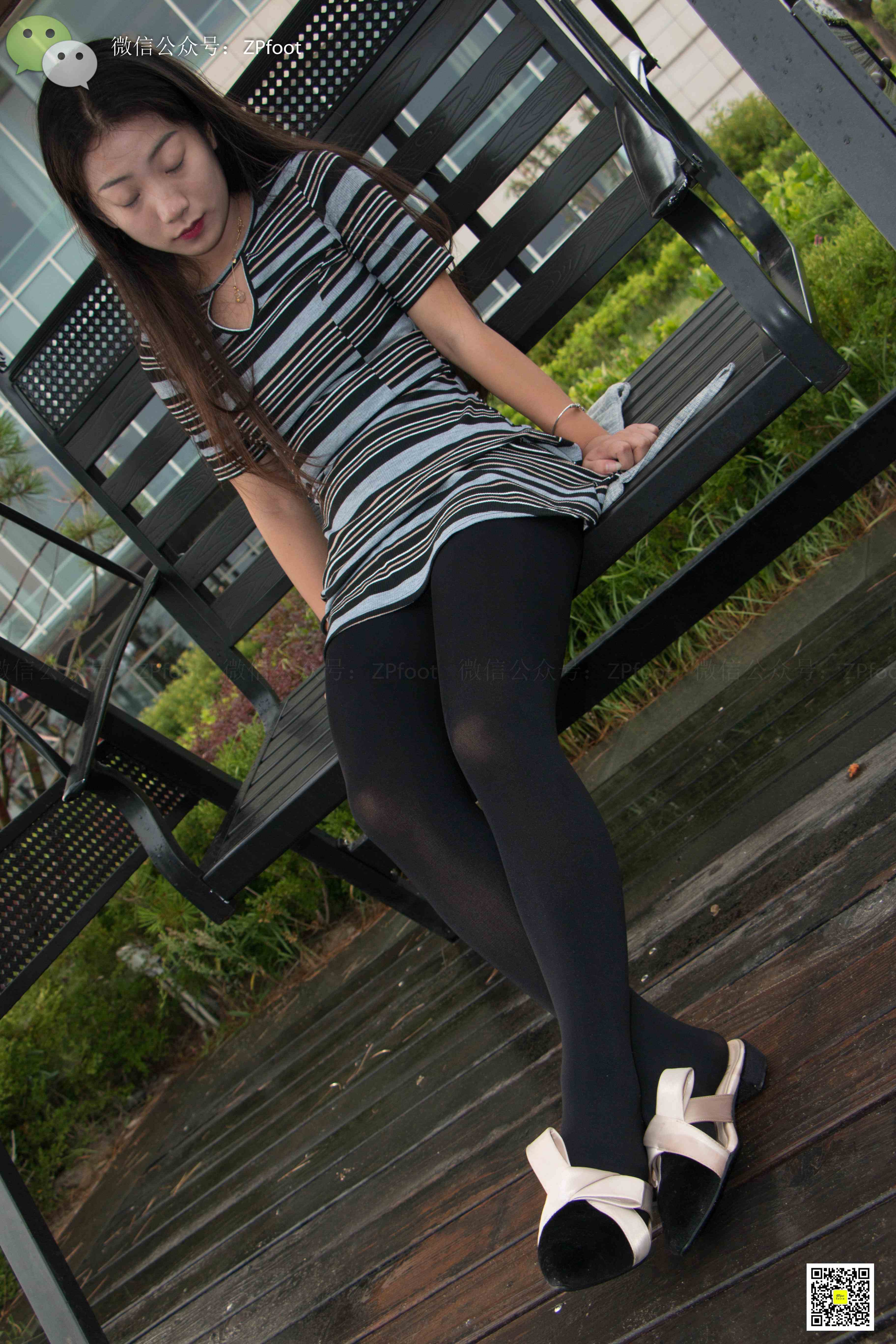 China Beauty Legs and feet 1136