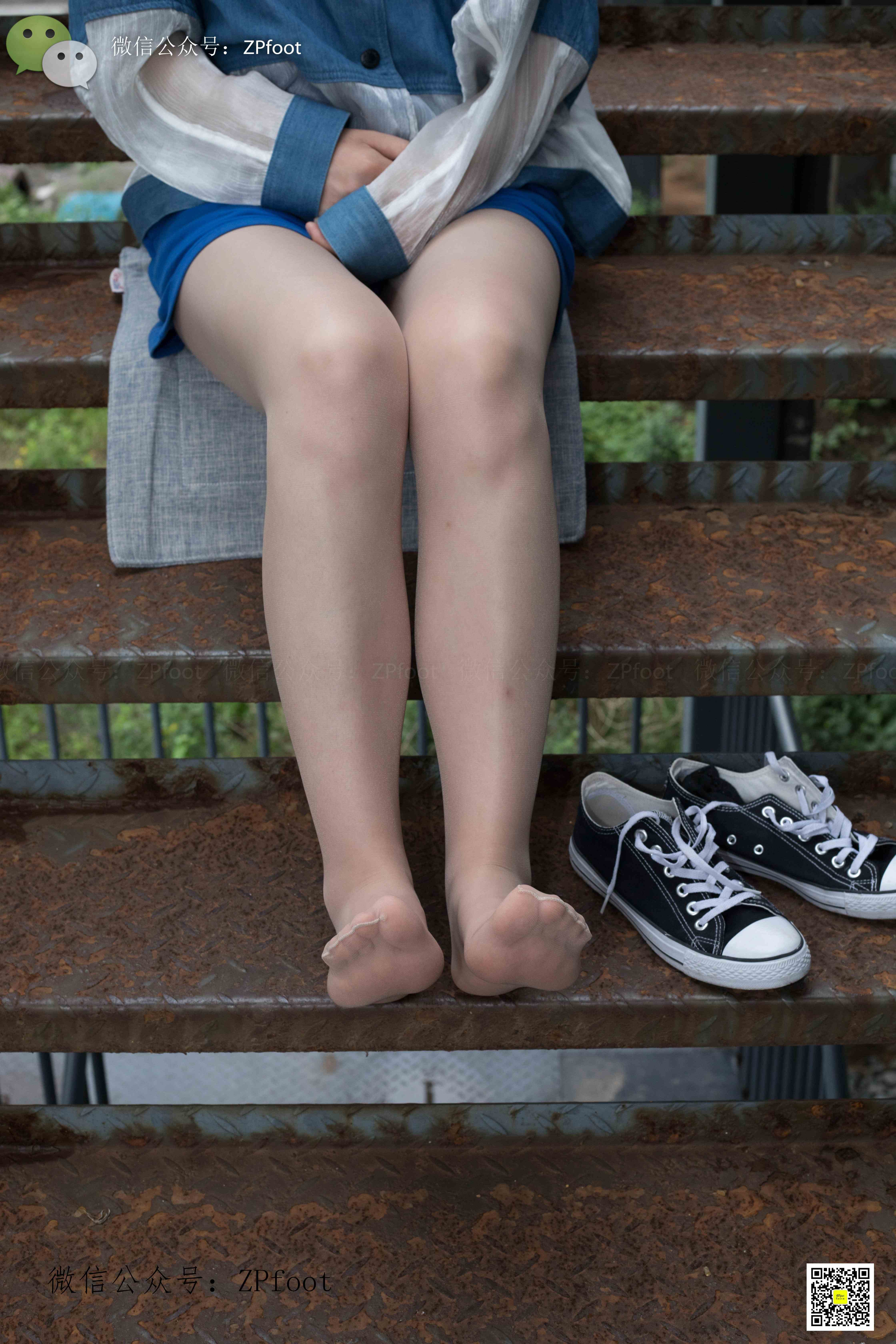 China Beauty Legs and feet 1137