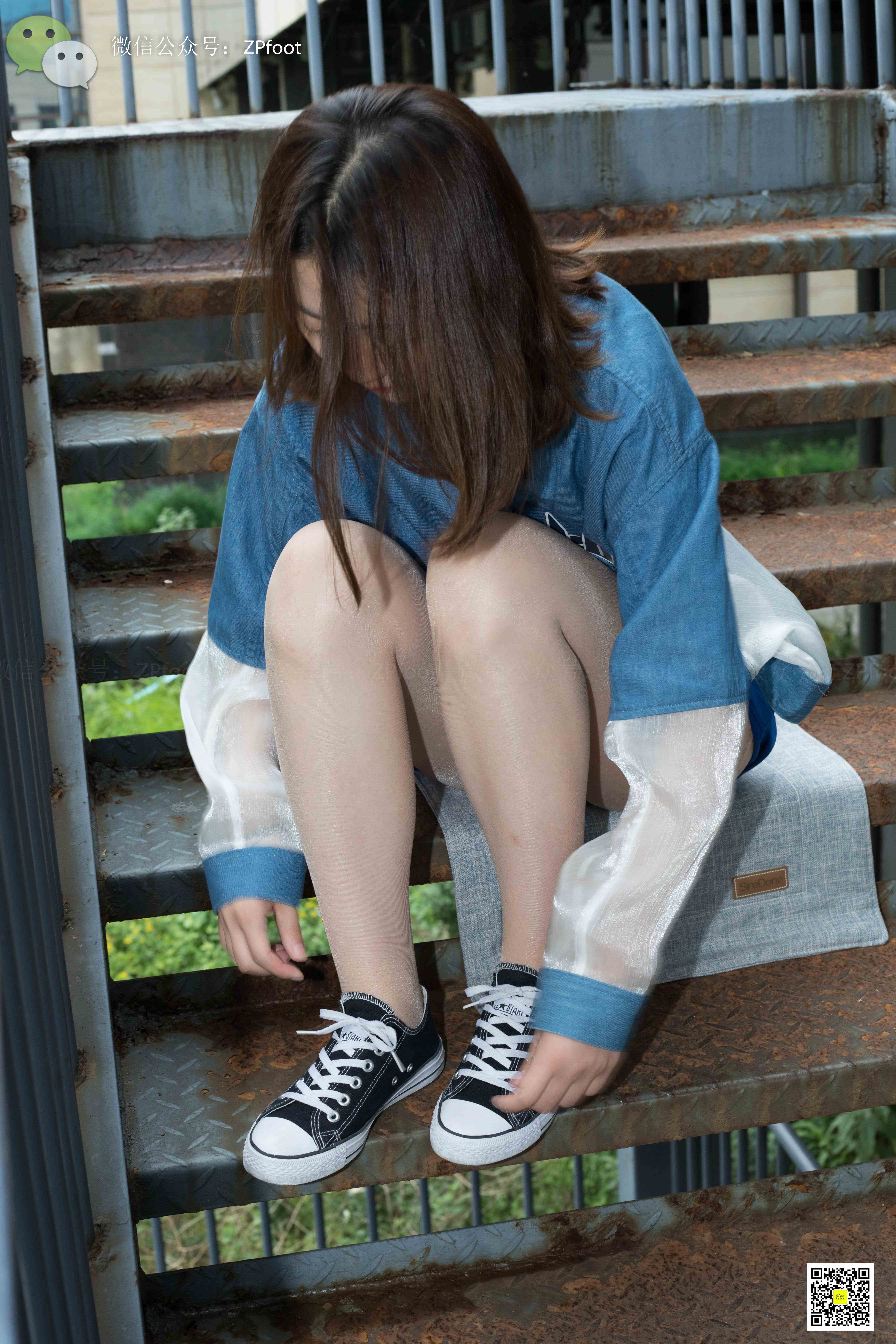 China Beauty Legs and feet 1137