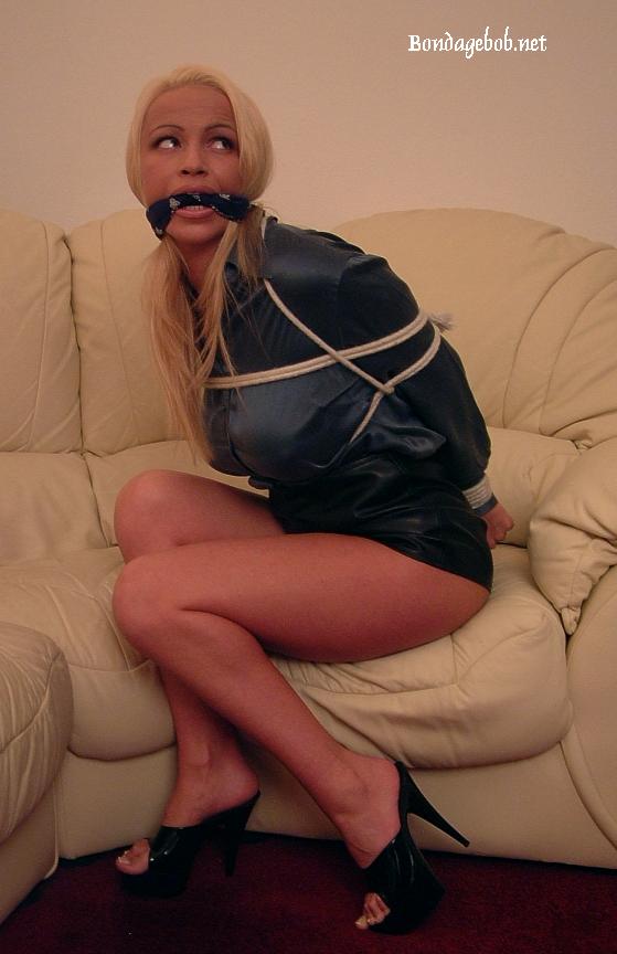 Tied Sexy Beauties 422-3