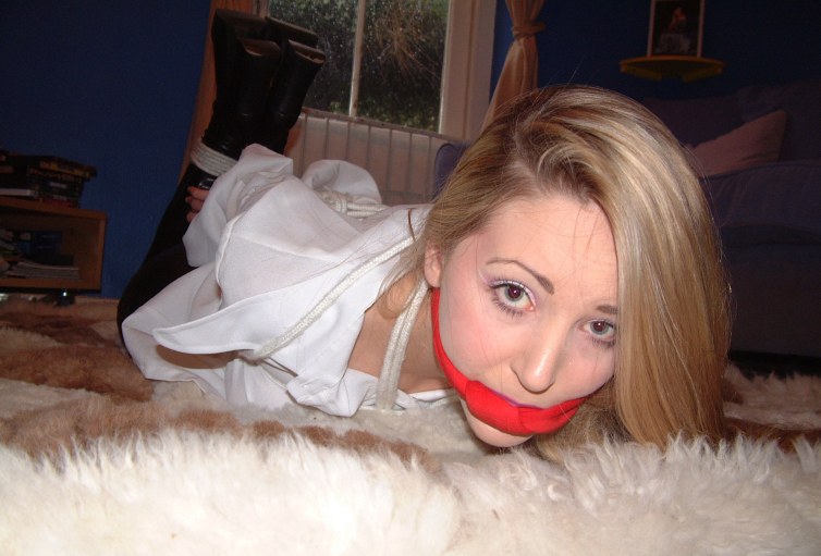 Tied Sexy Beauties 424