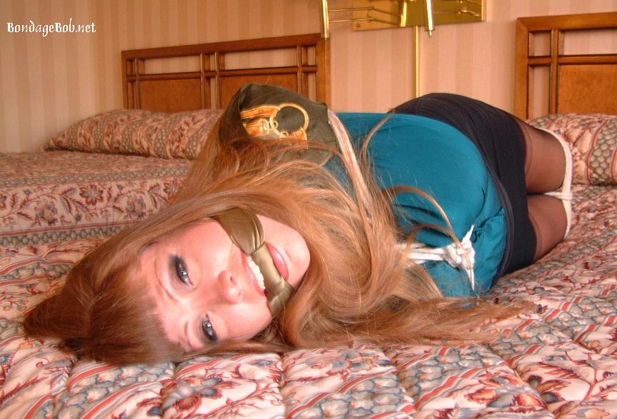 Tied Sexy Beauties 425