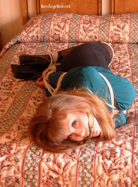 Tied Sexy Beauties 425