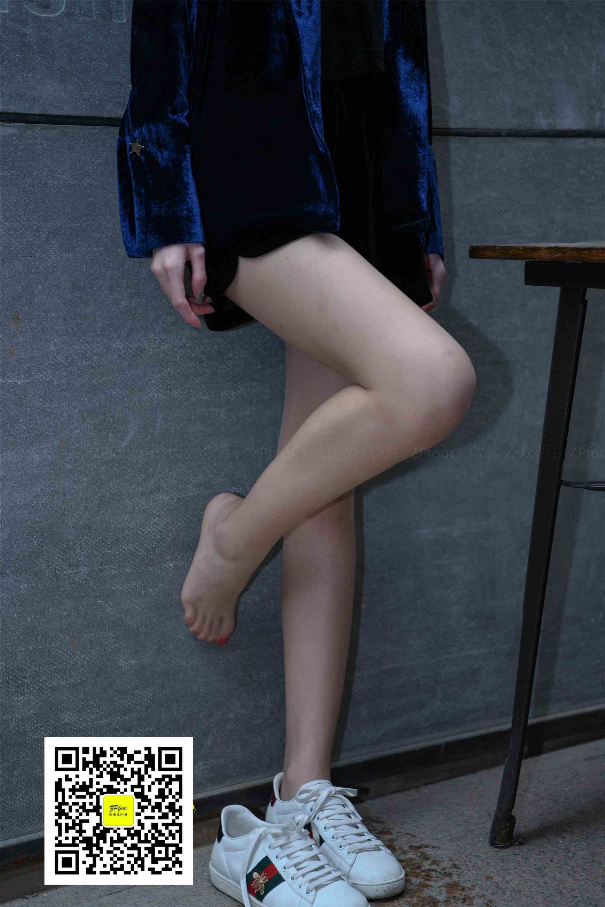 China Beauty Legs and feet 1141