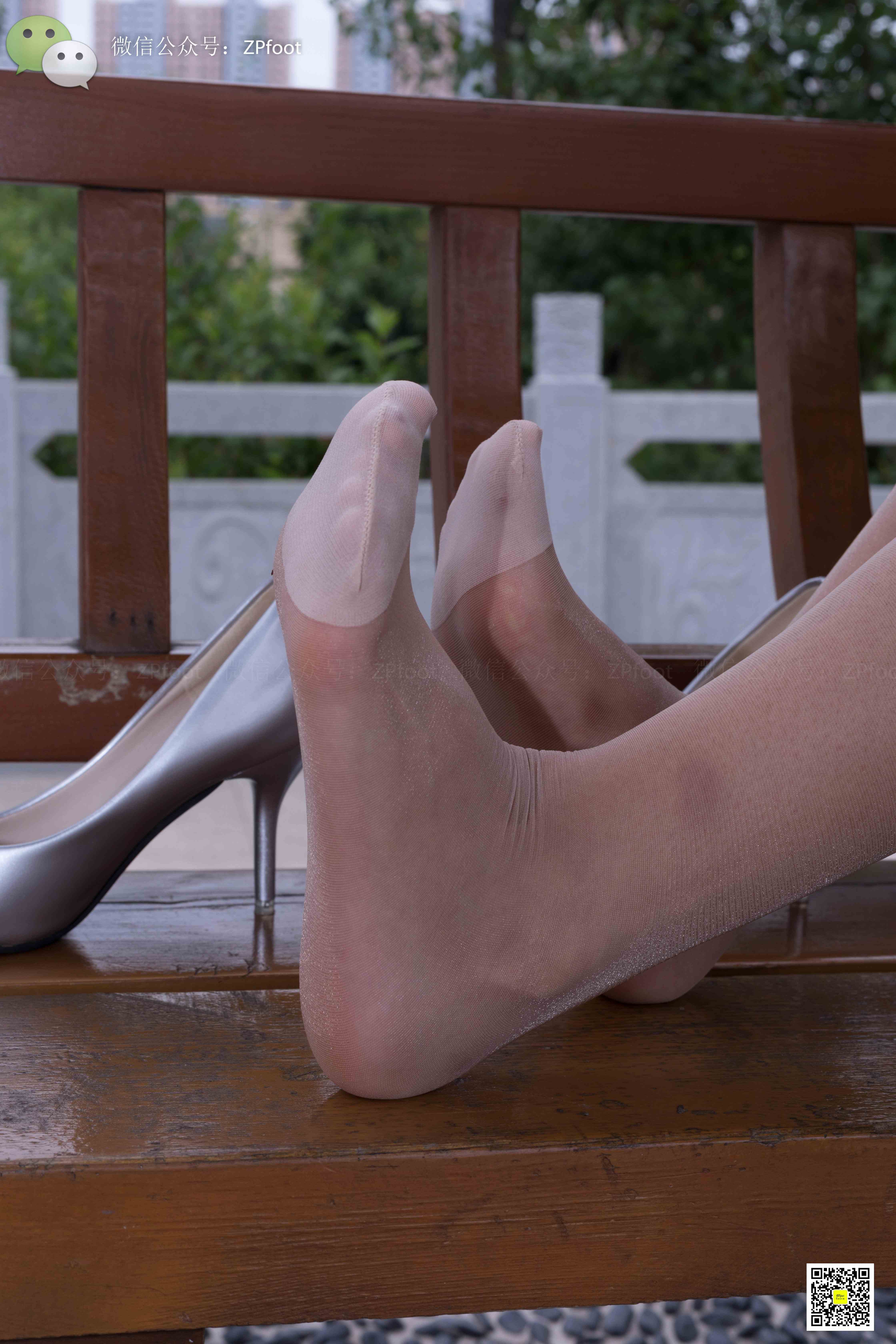 China Beauty Legs and feet 1142