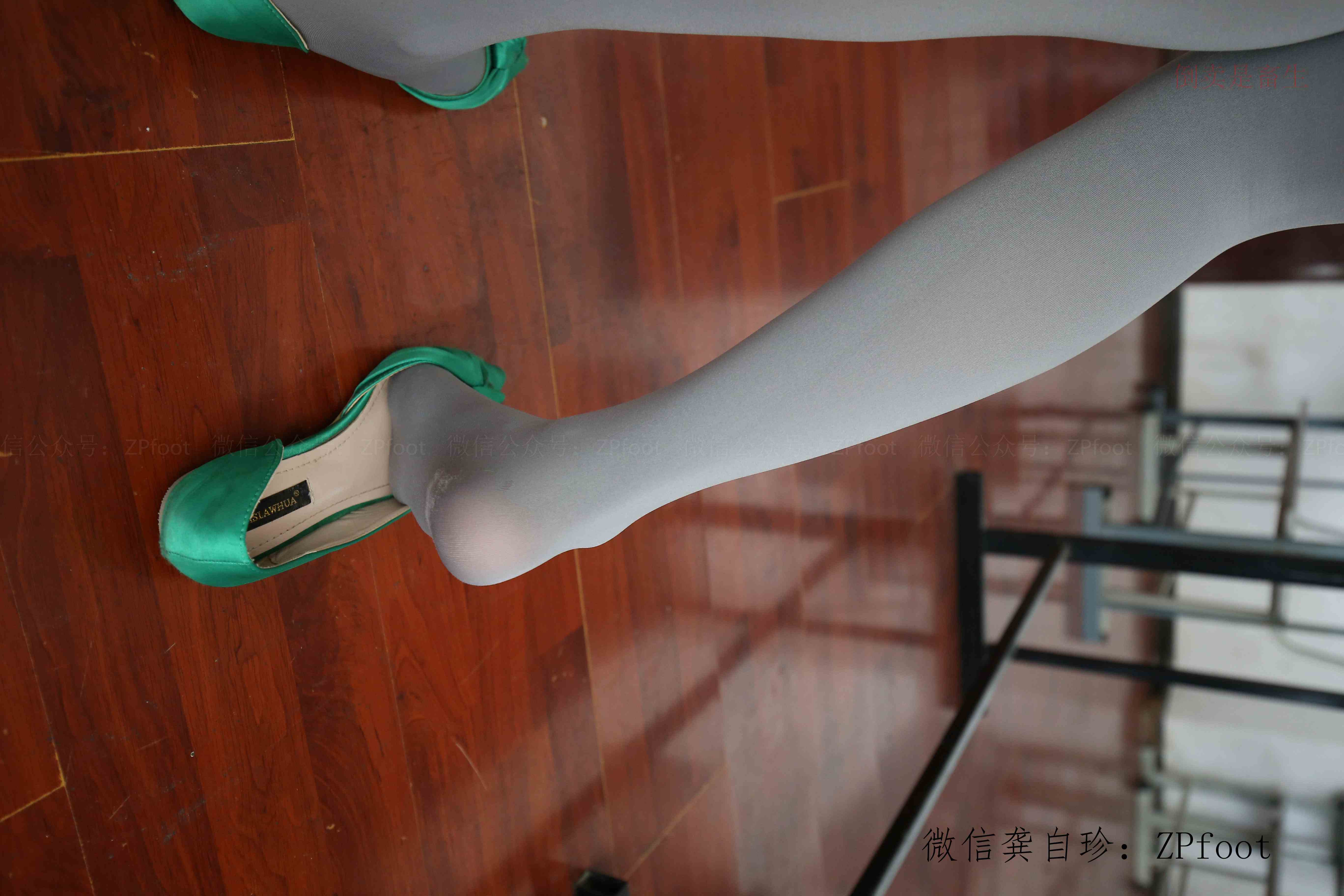 China Beauty Legs and feet 1143