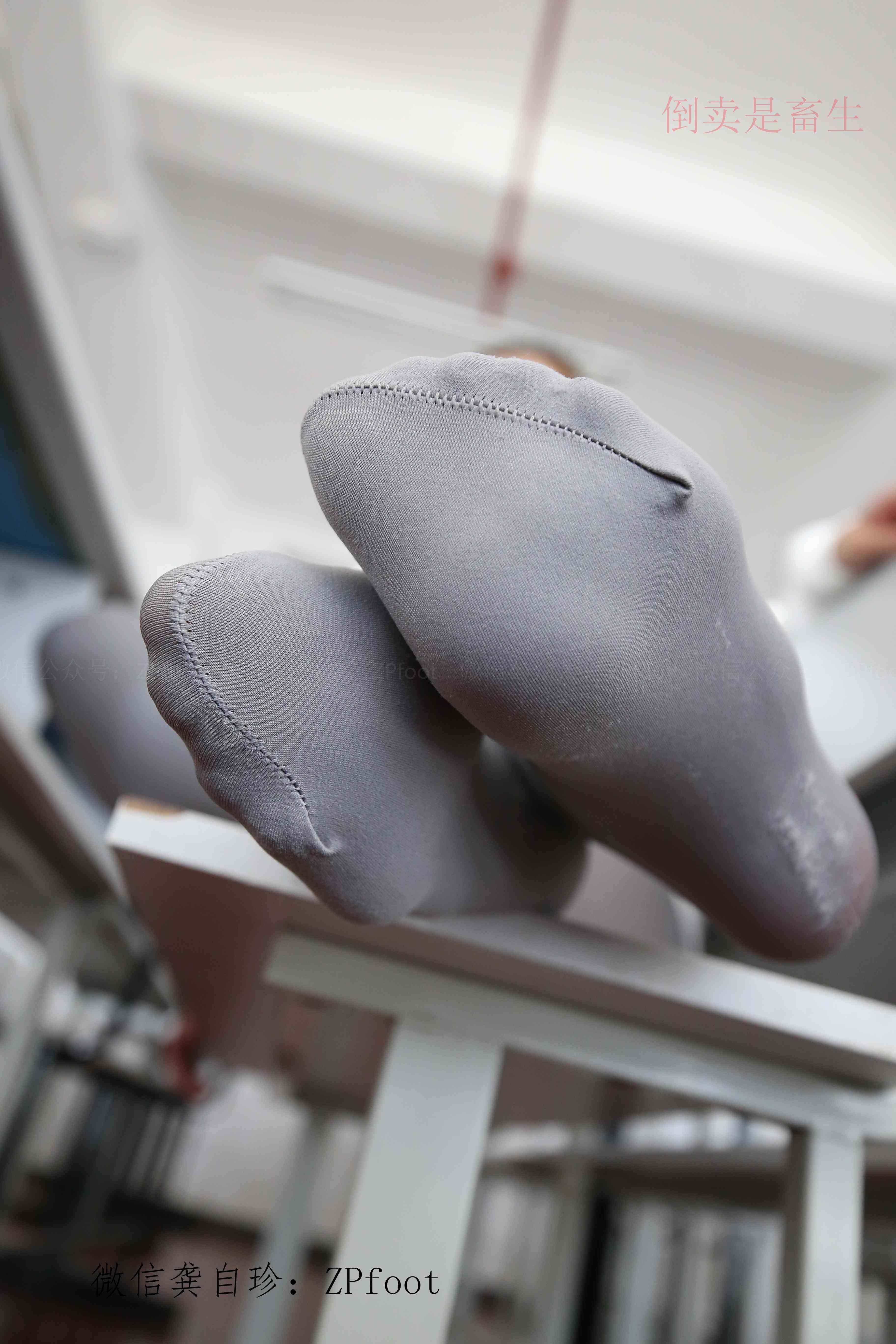 China Beauty Legs and feet 1143