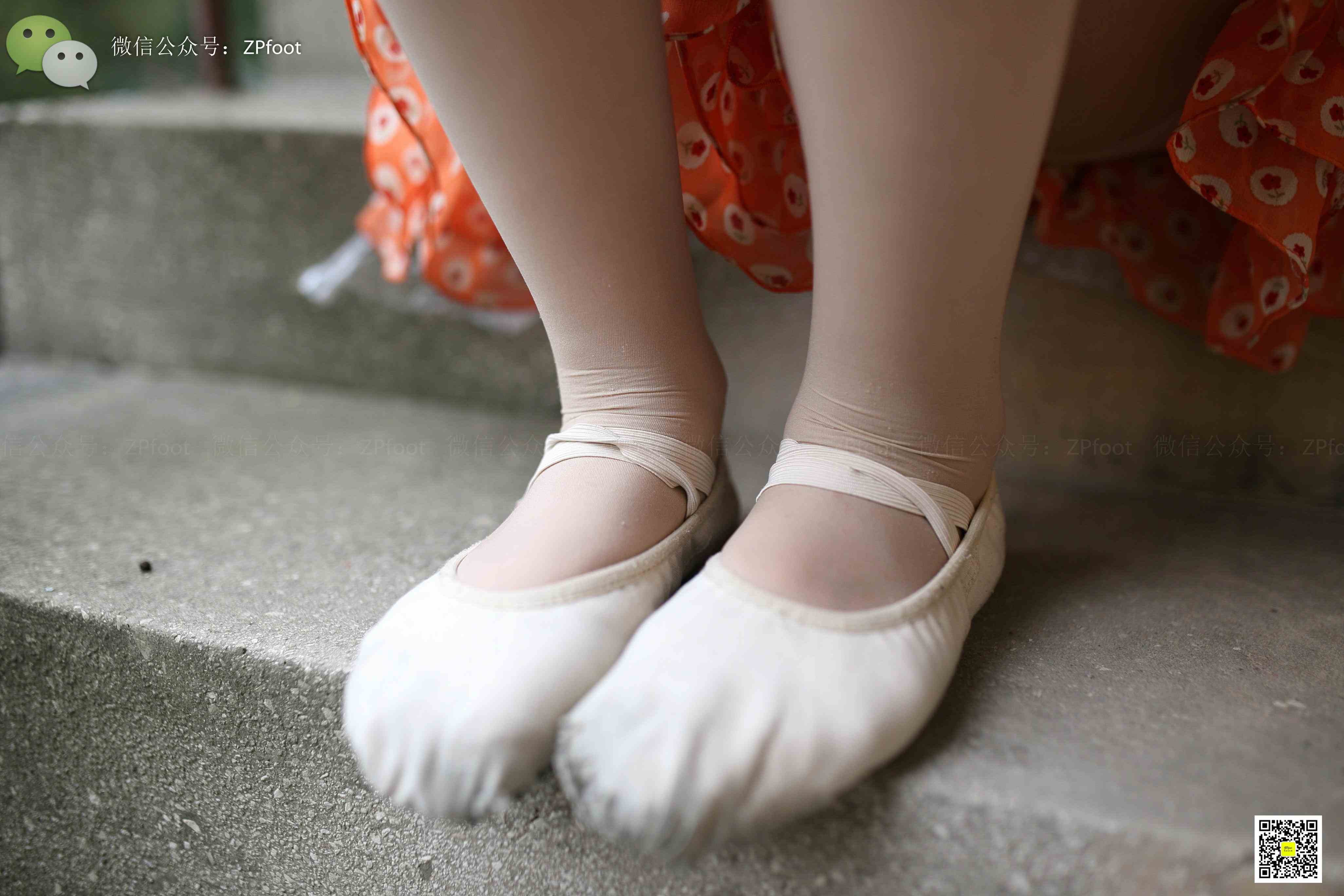 China Beauty Legs and feet 1144