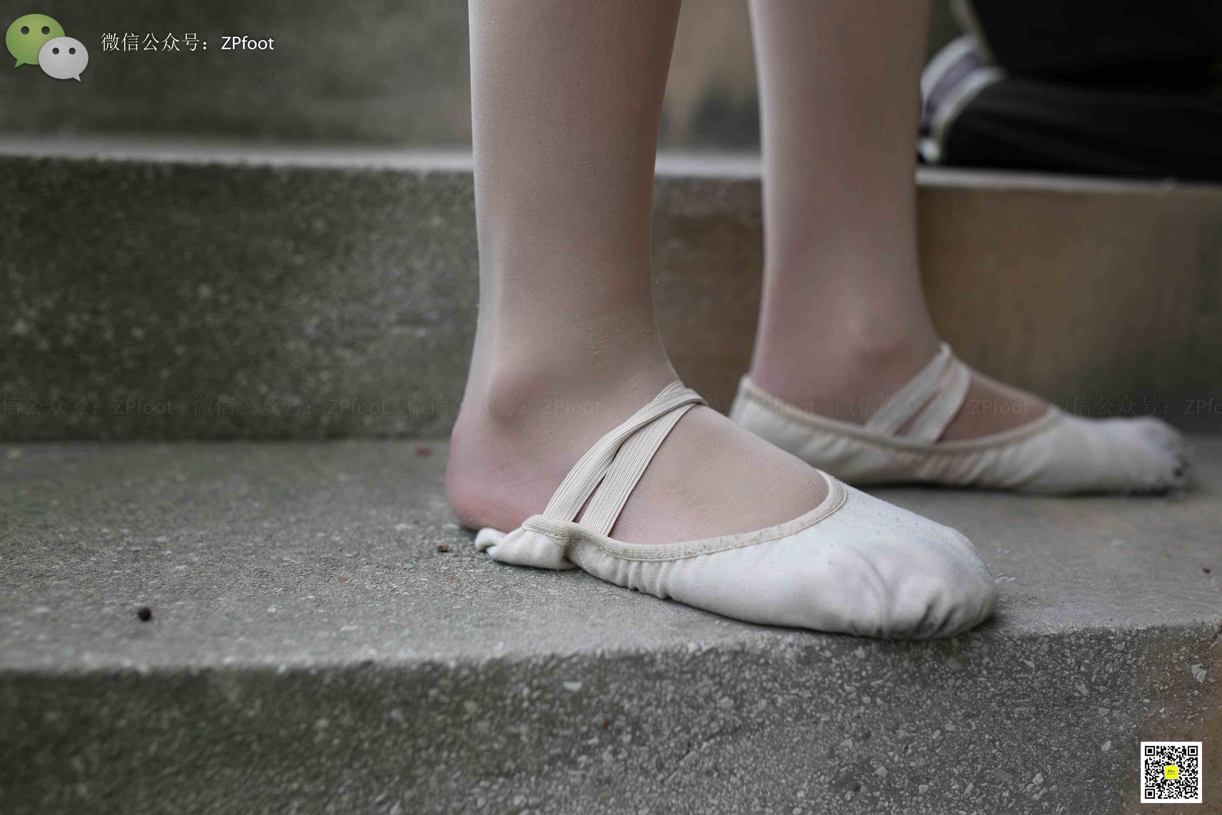 China Beauty Legs and feet 1144