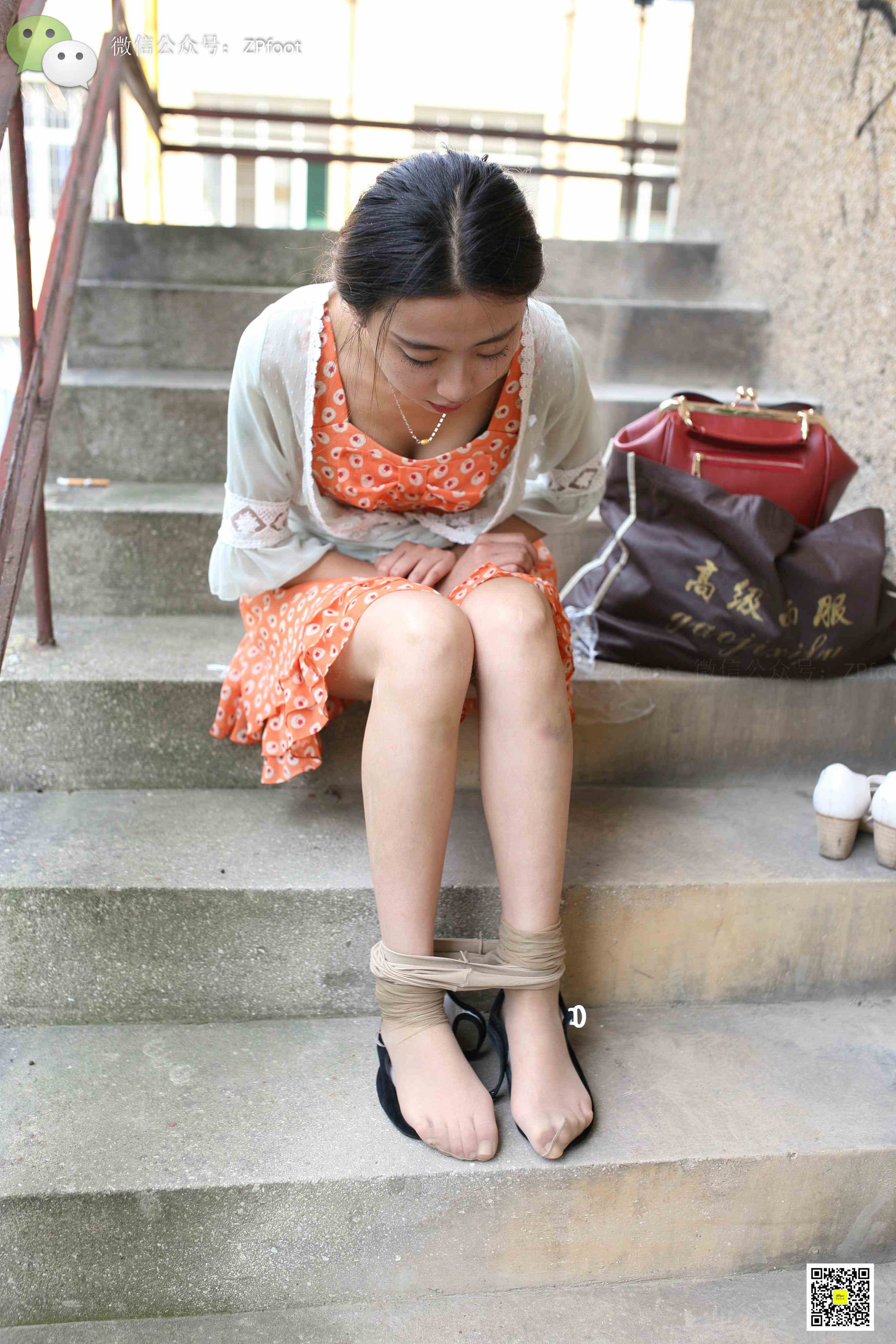 China Beauty Legs and feet 1144