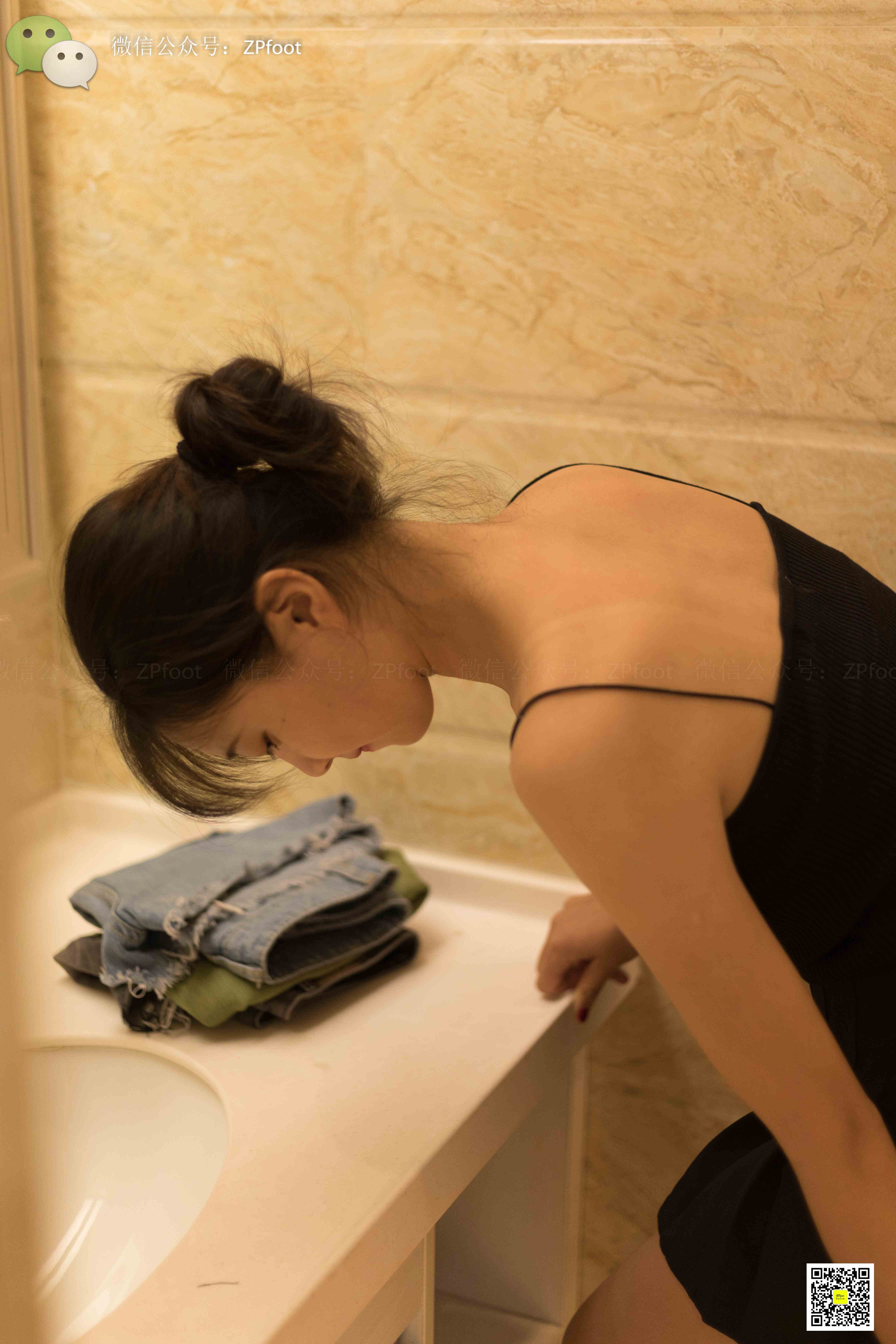 China Beauty Legs and feet 1145