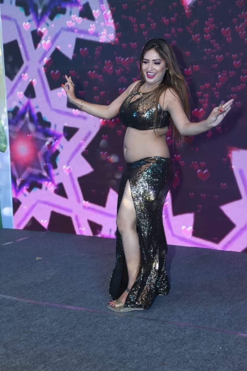 Indian Item Girls Stage Dancing