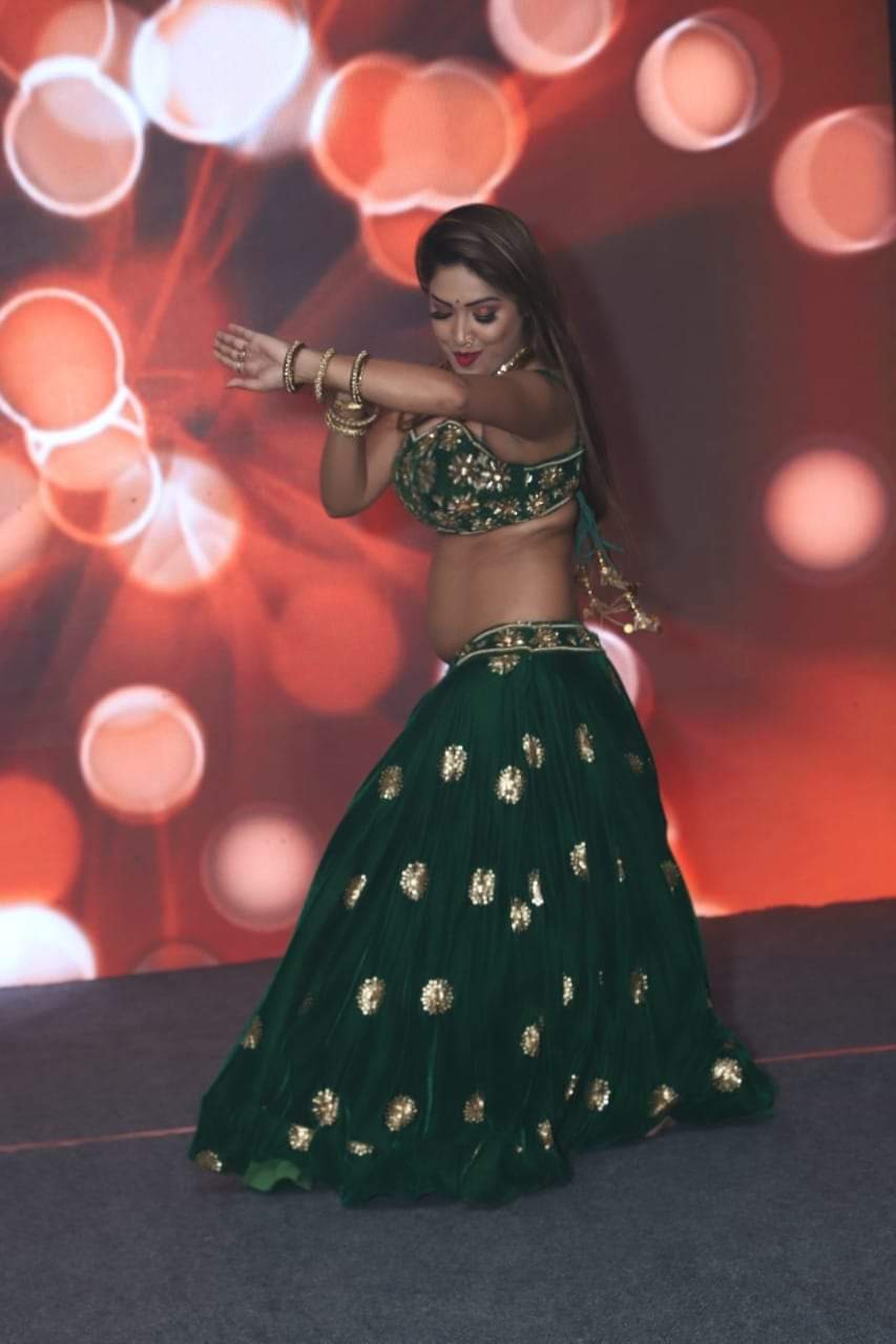 Indian Item Girls Stage Dancing