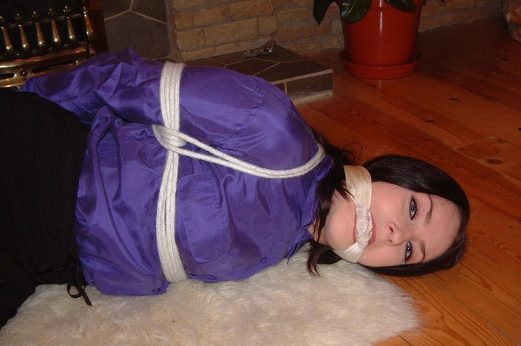 Tied Sexy Beauties 432