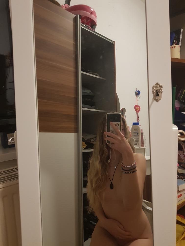 Leni the german term slut