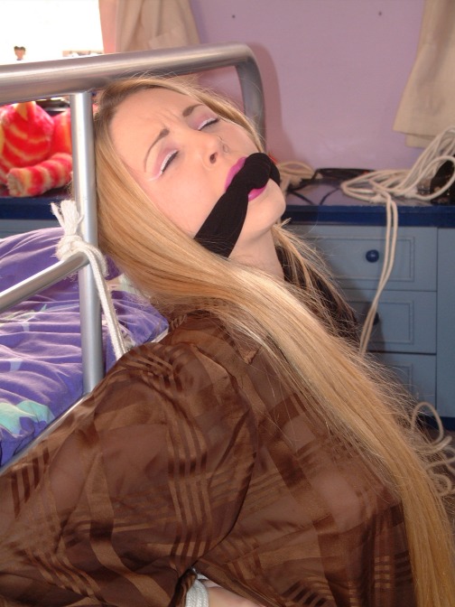 Tied Sexy Beauties 433-2