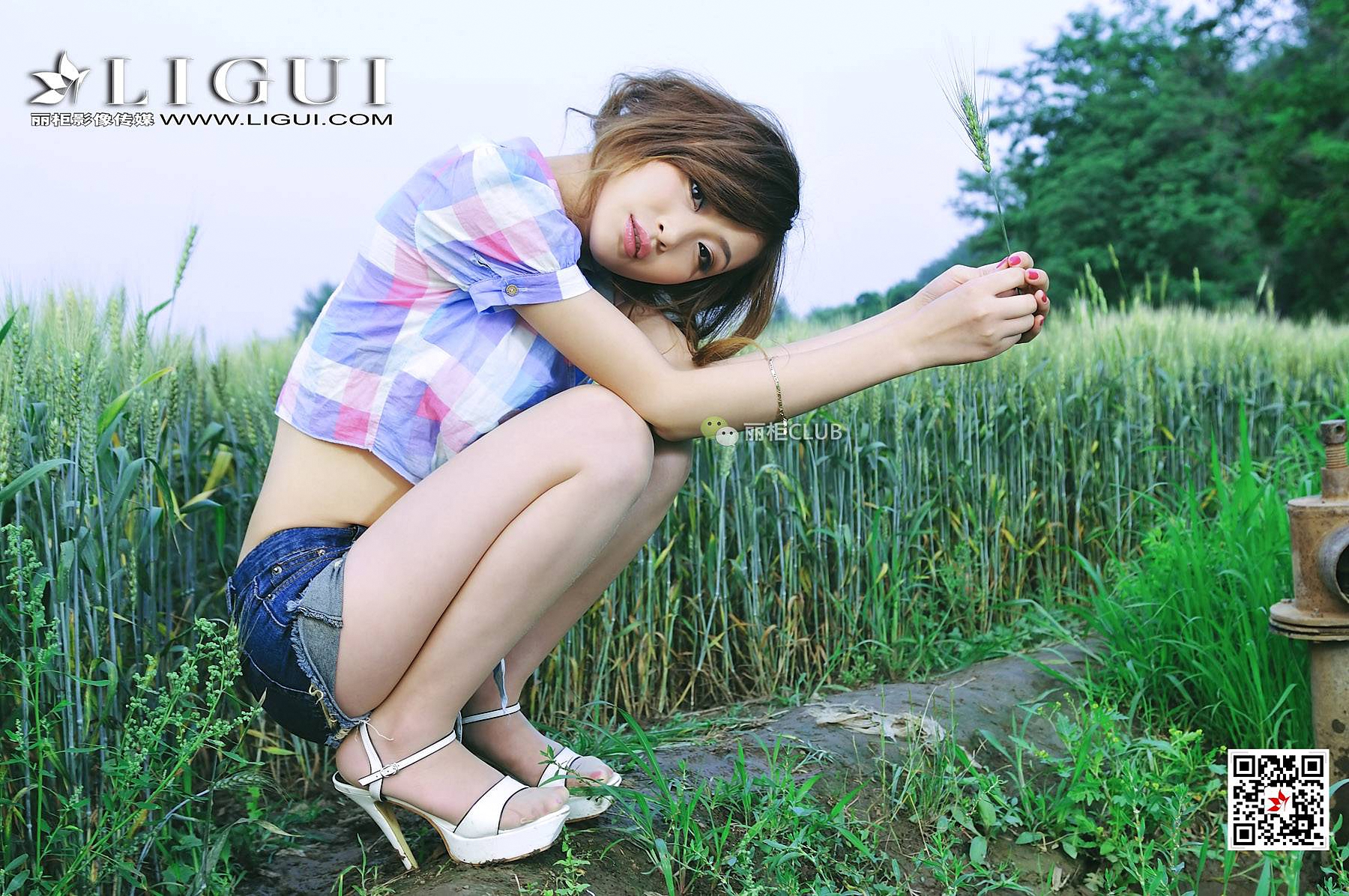 pretty lady dirty feet 76